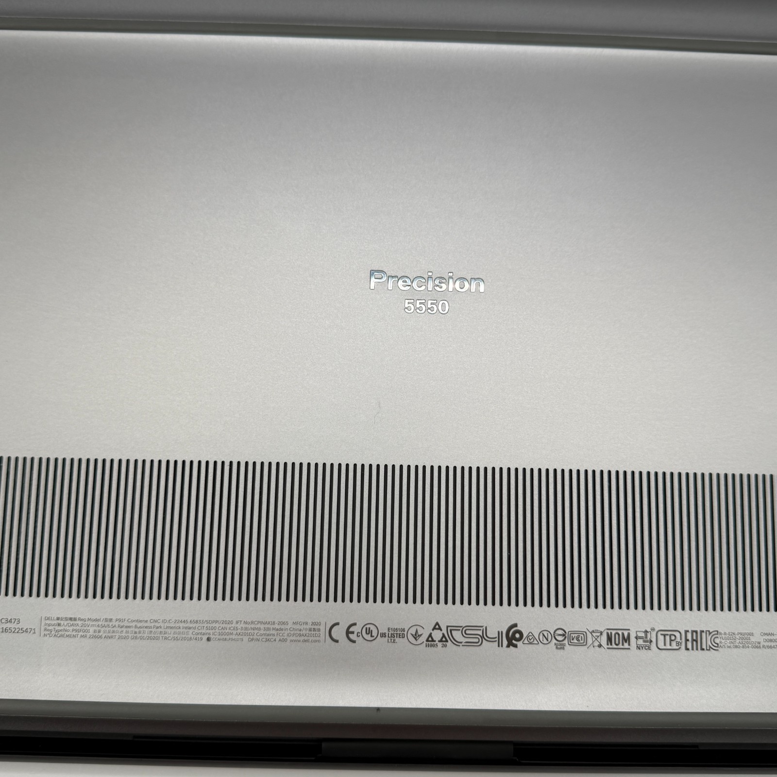 Dell Precision 5550 i7-10850H 16GB 256GB SSD Touch Win11 NVIDIA Quadro T1000