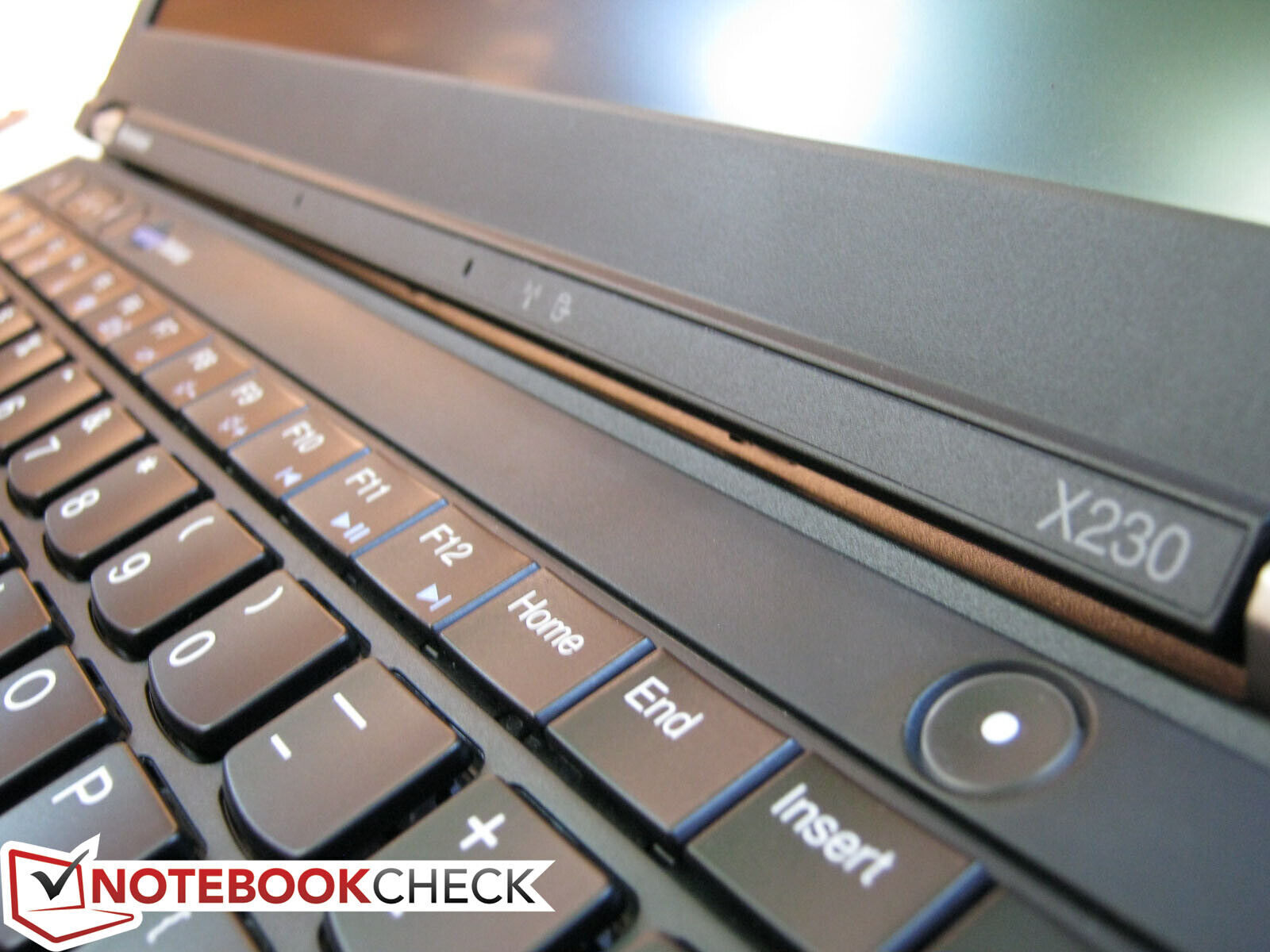 Special offer Lenovo X230 Core i5 Max. 3.3 Ghz 8 GB 320 GB Win 10 2-year warranty