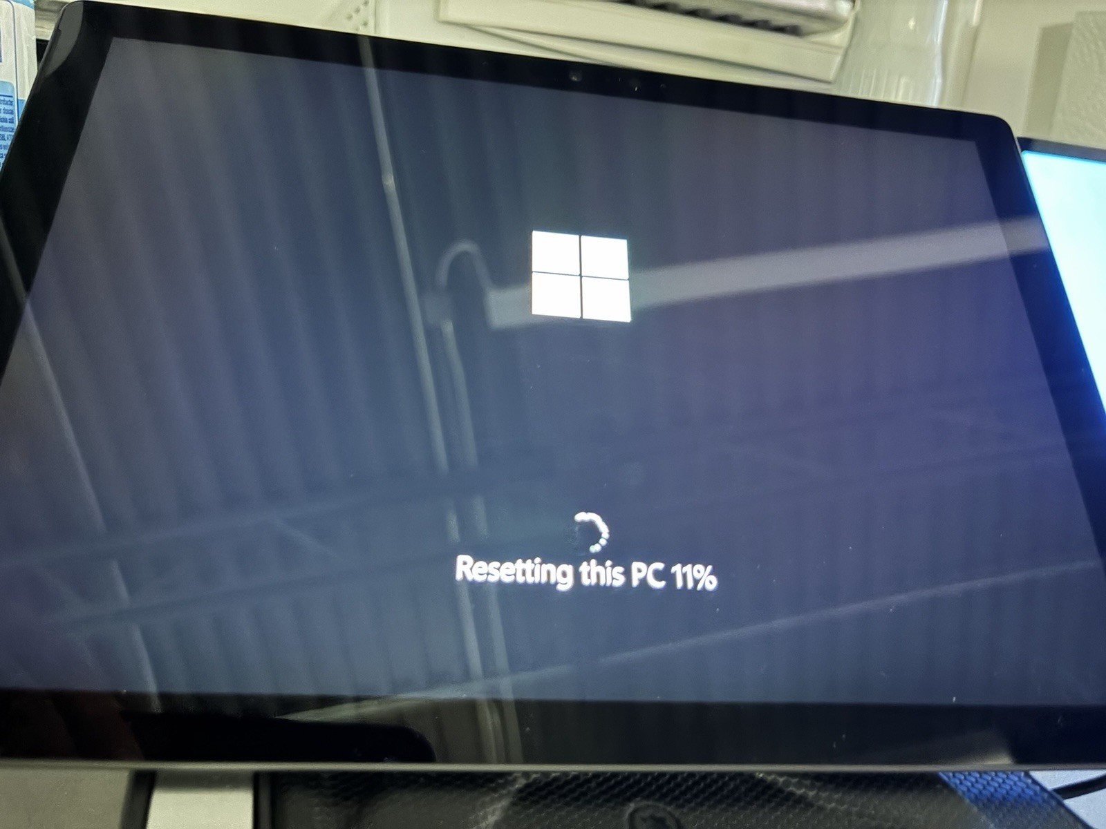 Microsoft Surface Pro X 13″ Tablet Microsoft SQ1 8GB 128GB – Black 1876