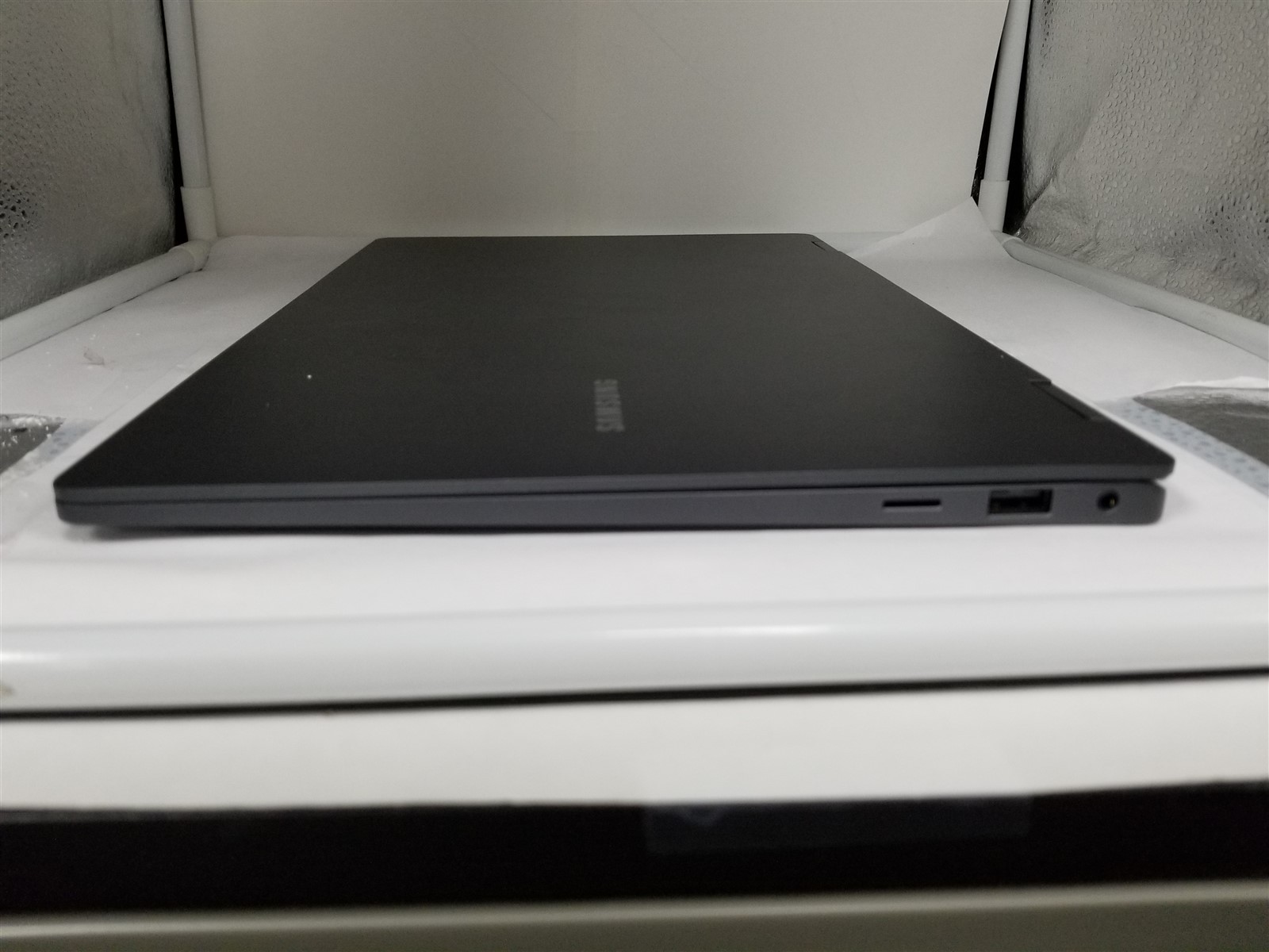 Samsung Galaxy Book3 360 Core i7 15.6″ 16GB/512GB Black See Details VD6211