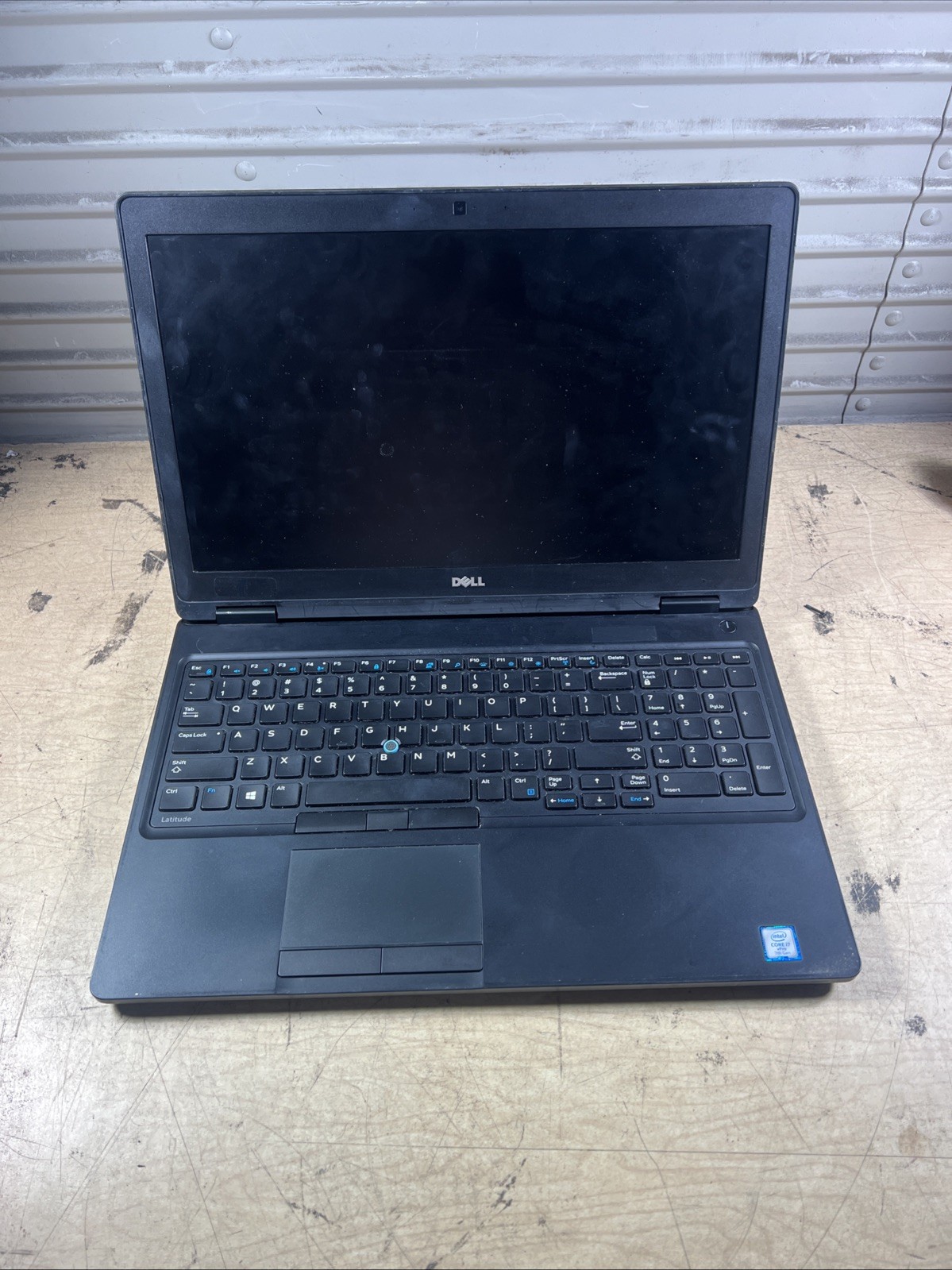 DELL LATITUDE 5580 INTEL CORE I7-7600U 2.80GHZ 8GB RAM **NO HD/ NO CADDIE/ NO OS