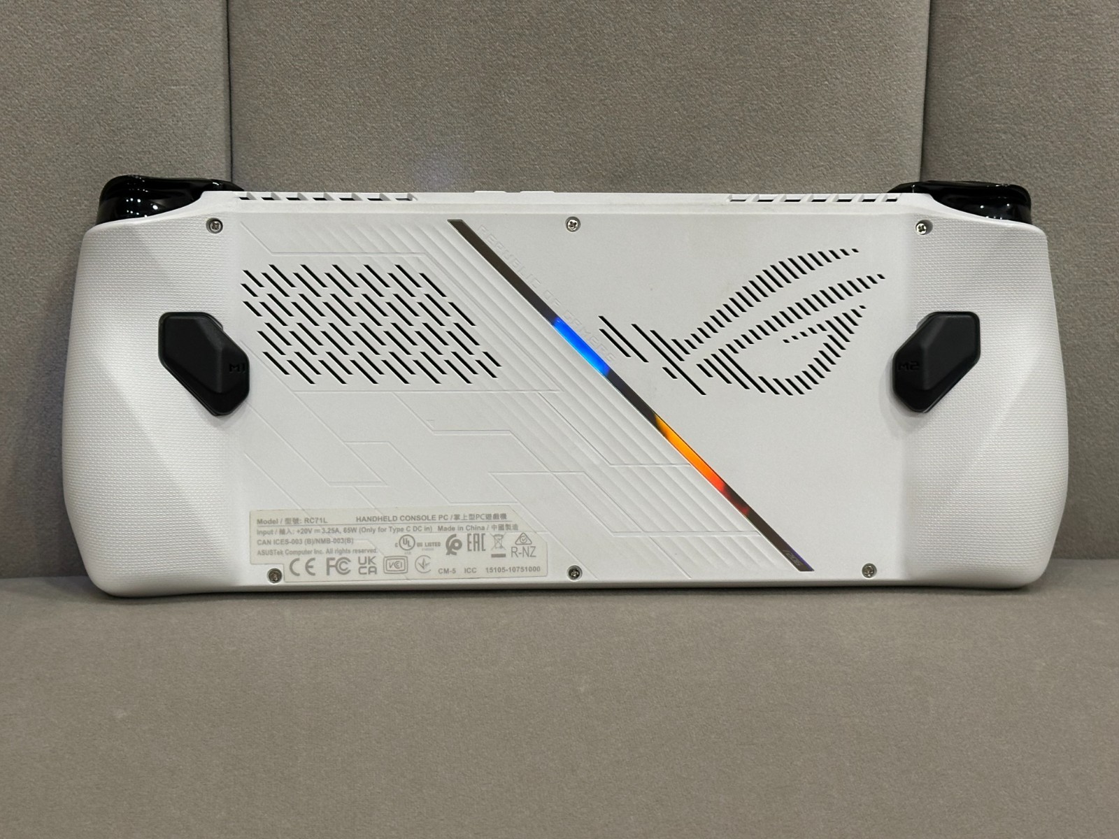 Asus ROG Ally 7″ AMD Ryzen Z1 Extreme 16GB RAM 512GB White RC71L – READ