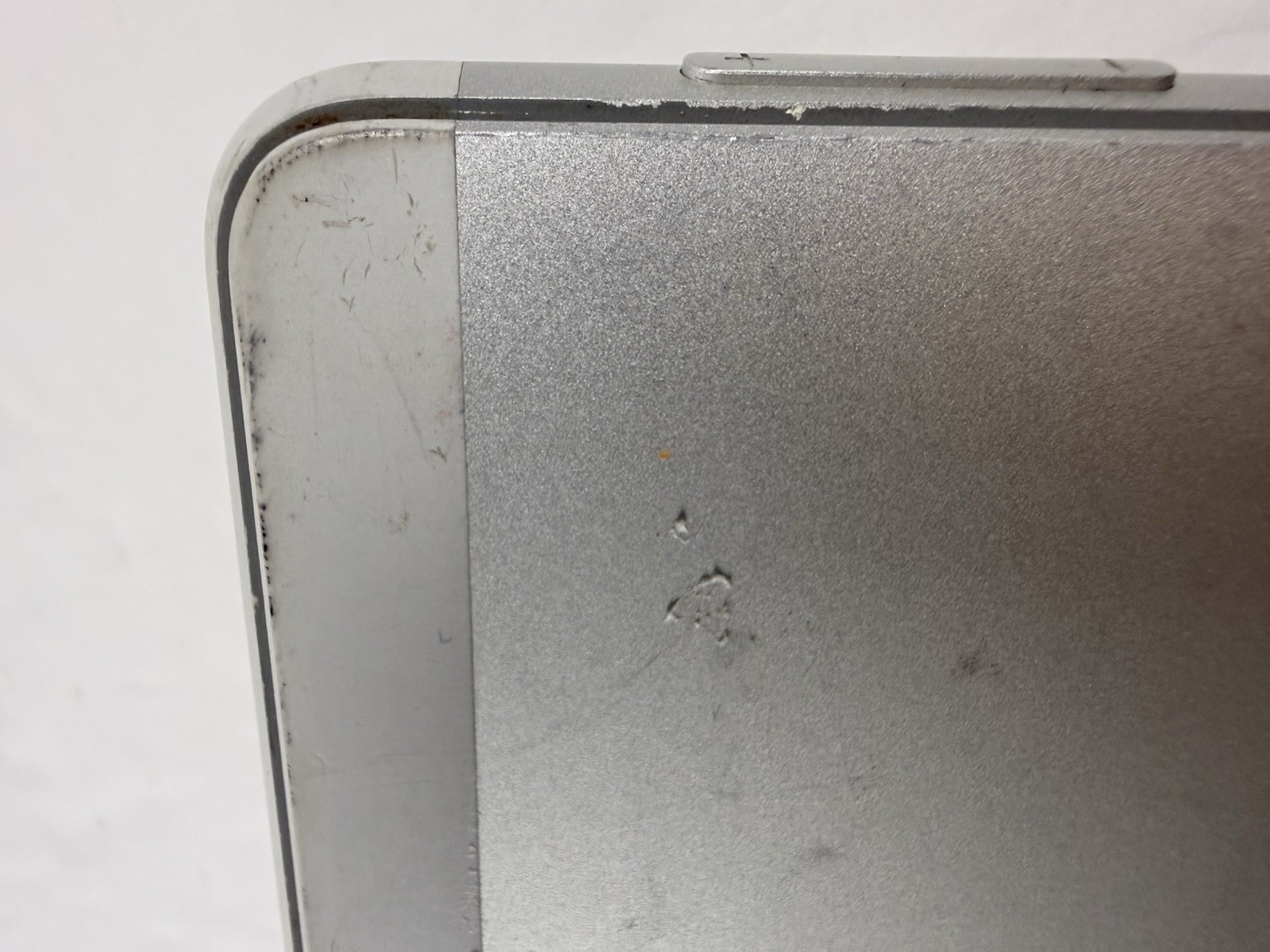 Microsoft Surface Pro 8 (1982) i5-1145G7 – 16GB RAM – 256GB 120Hz – Win 11 Pro