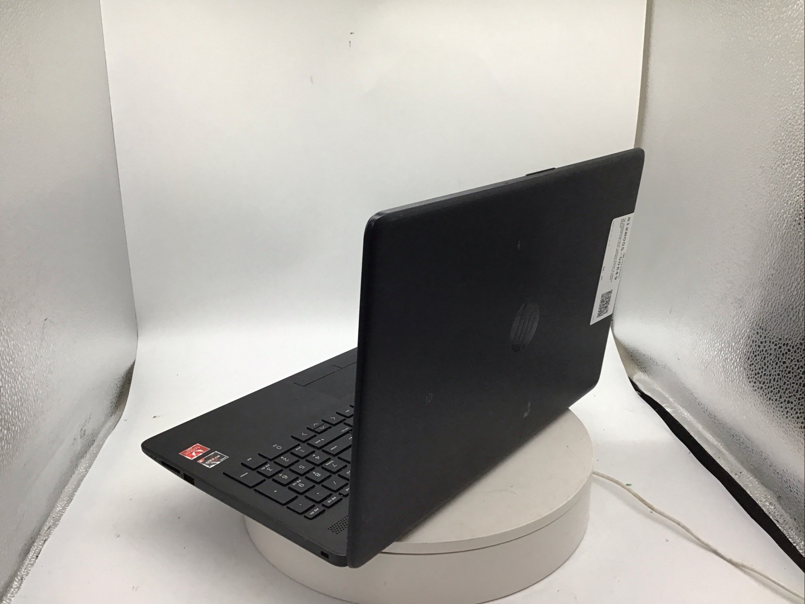 HP db0066wm 15.6″ Laptop Ryzen 3 2200U 4GB RAM 1TB HDD Windows 11 Pro Used READ