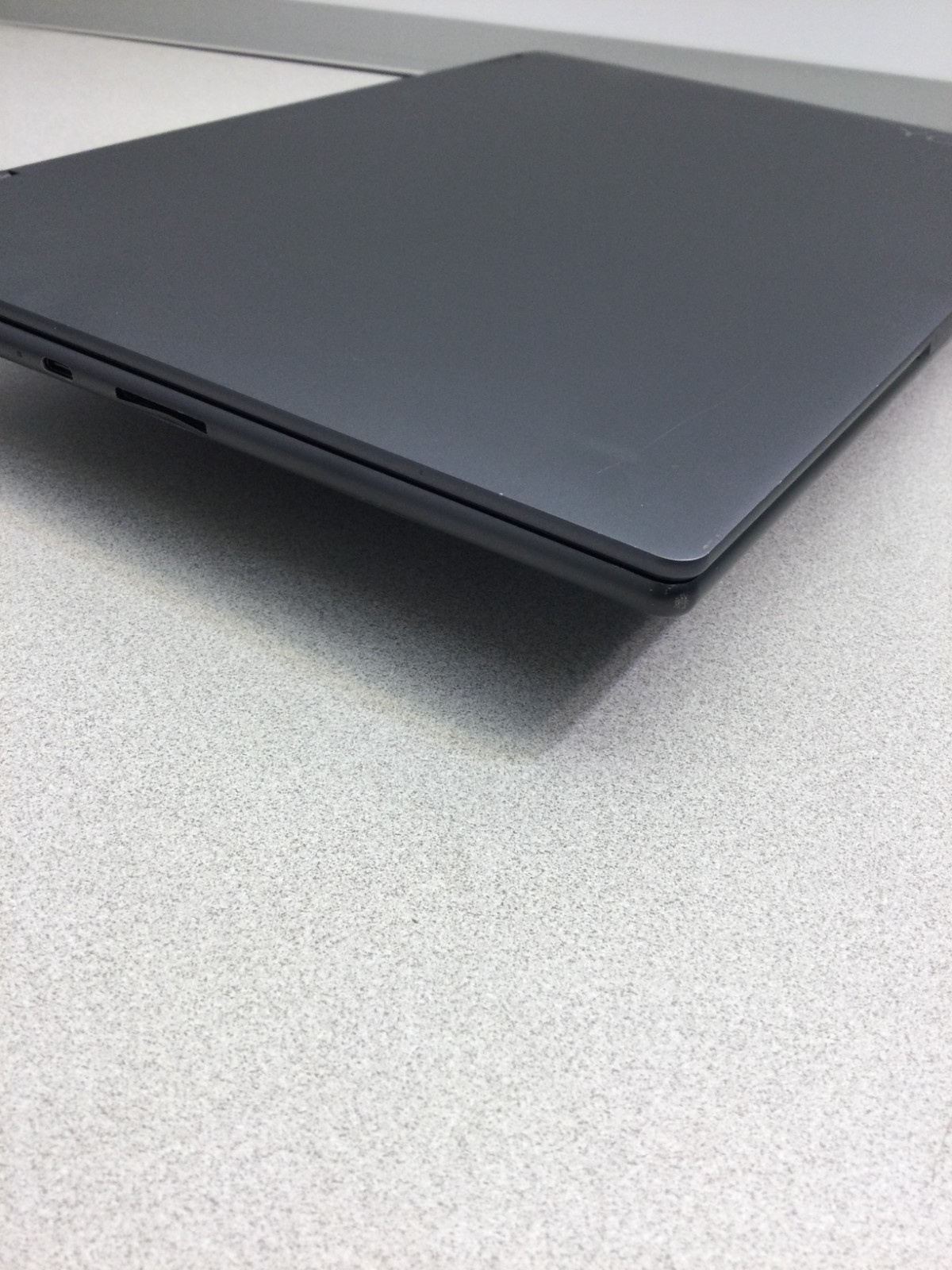 Lenovo Yoga 7i 2-in-1 16″ 2.5K Touch Core i5-1240P 8GB RAM 256GB SSD 1.70GHZ