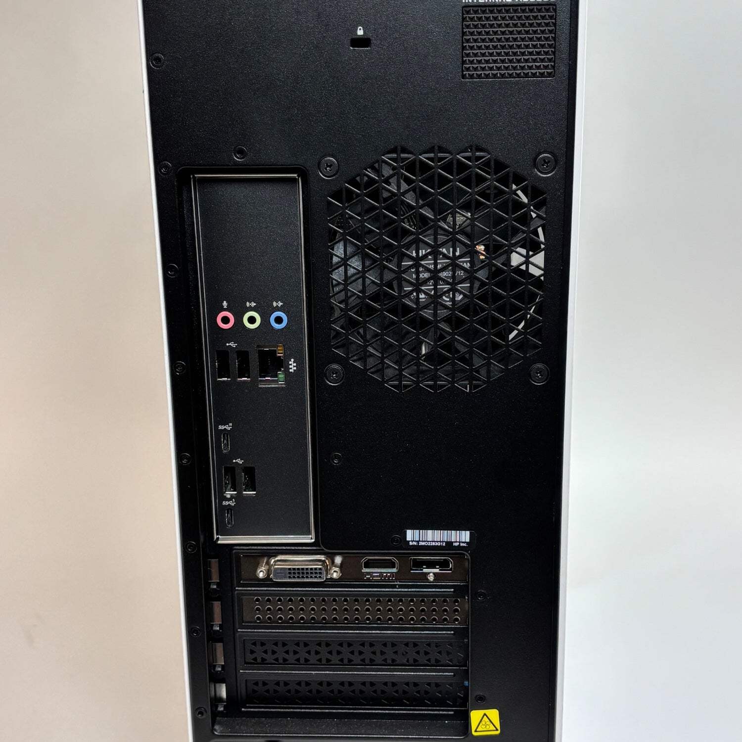 HP Omen 25L PC Ryzen 5 5600G 3.90GHz 8GB RAM 512GB SSD GeForce GTX 1660 Super