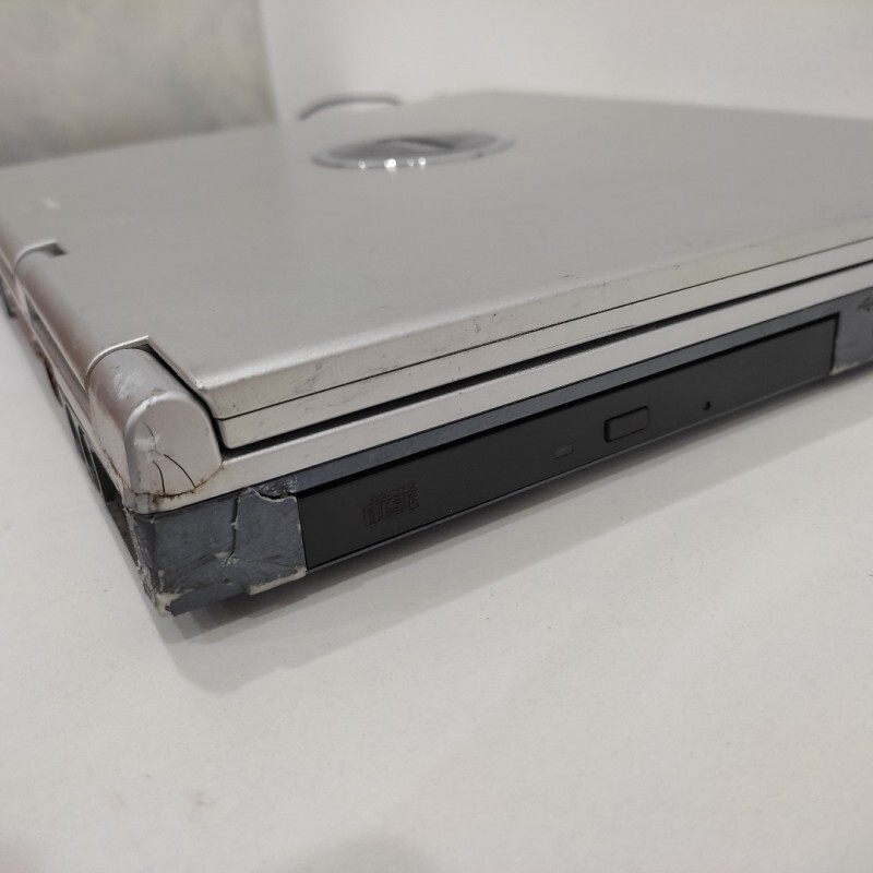 Notebook PC Laptop CLEVO With Windows XP Serial Port rs232 Intel Pentium 4 21078