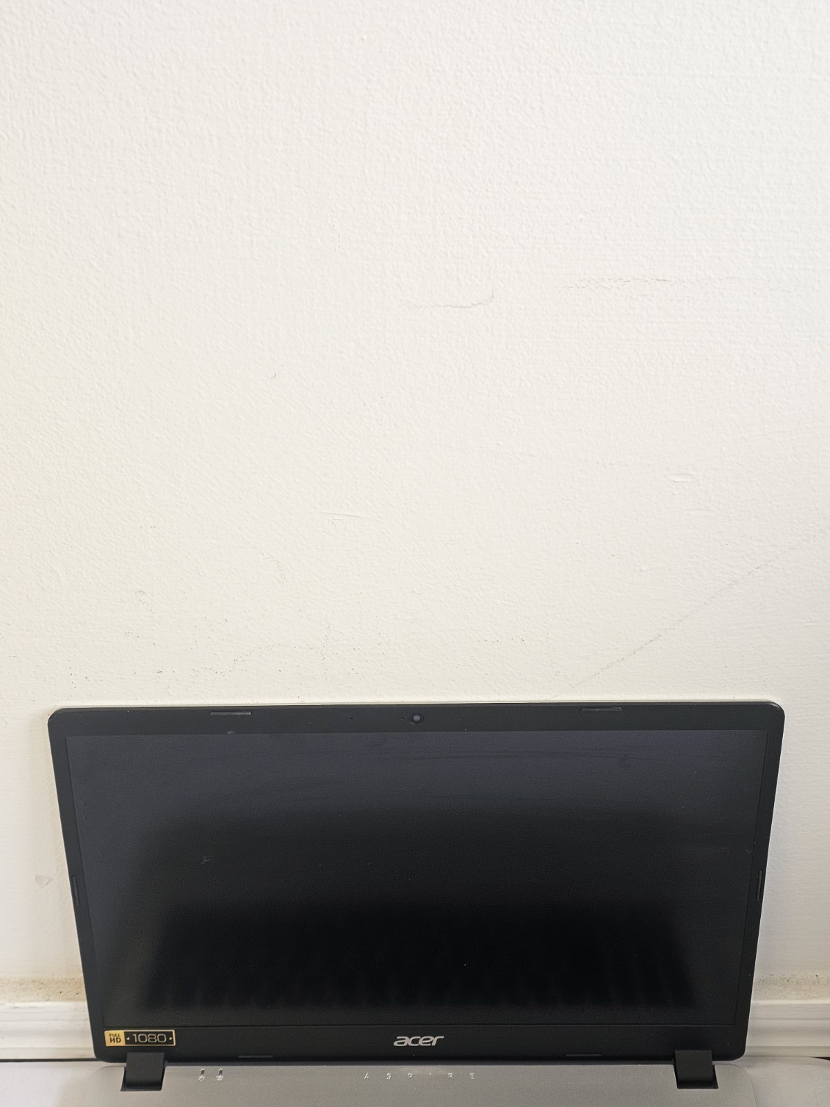 Acer Aspire A515-43 Laptop – AMD Ryzen 3-3200u – 16GB RAM 1TB HDD Win 11 – READ