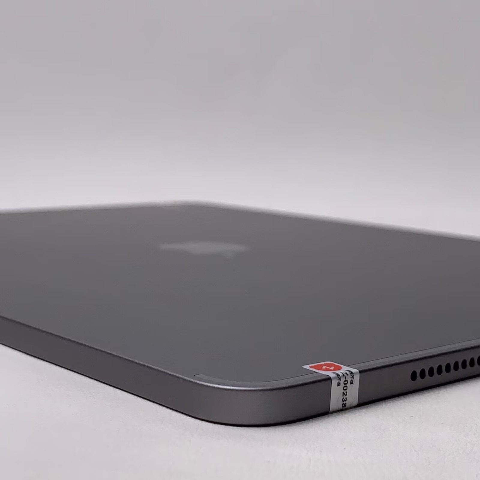 Apple iPad Pro 12.9 (2022) 12.9″ WI-FI 128GB 256GB 512GB 1T iPadOS 16.1 10758mAh