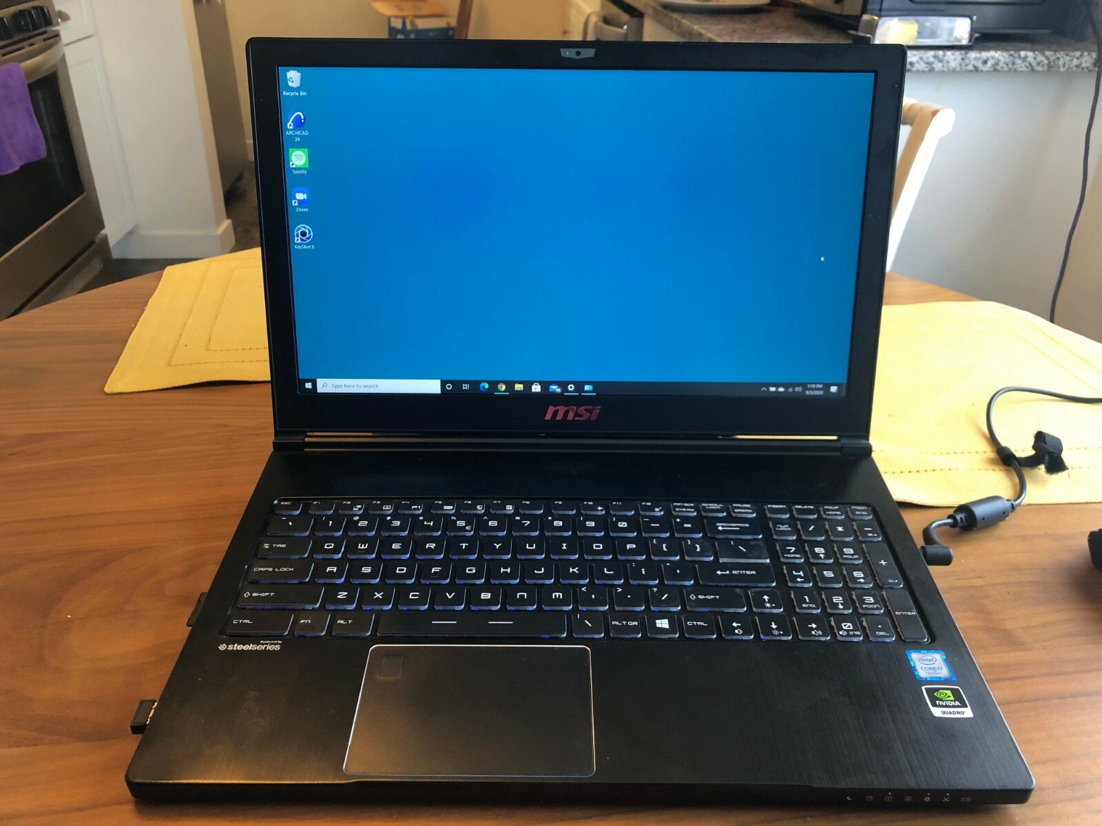 MSI W63 7kr, 32 GB, i7700HQ @ 2.80 GHz, 2TB internal HDD, excellent condition