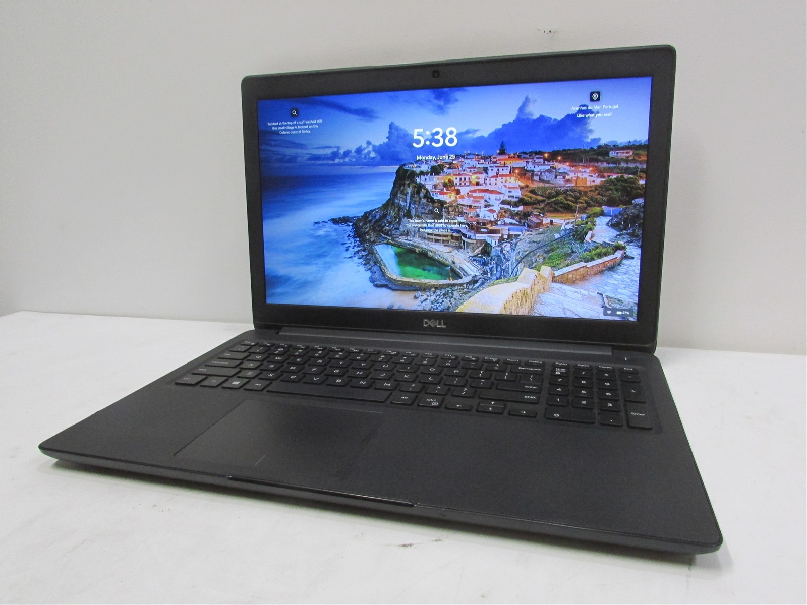 Dell Latitude 3500 i5-8265U 1.6GHz 16GB RAM 256GB m.2 15.6″ Win 11 Pro COSM DMG