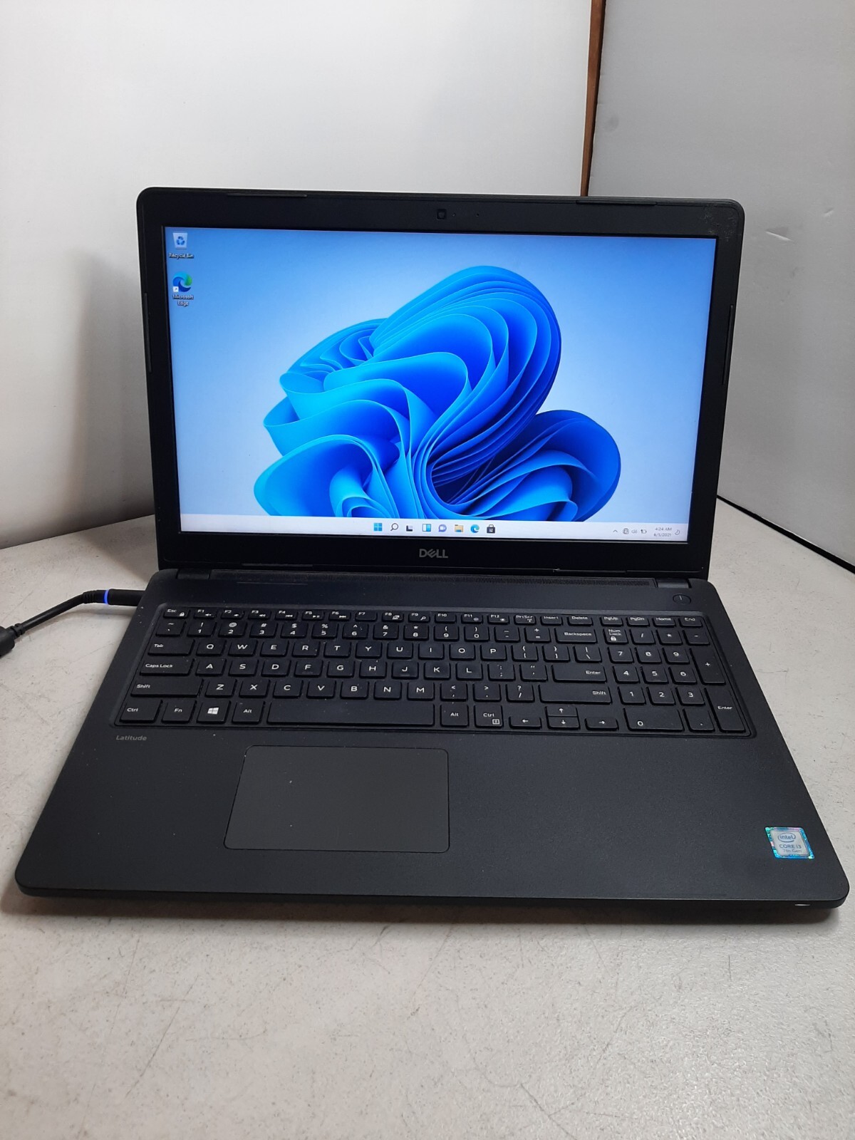 Dell Latitude 3580 15.6″ Laptop i3-7100U 2.4GHz 4GB 256GB SSD Win11 #97