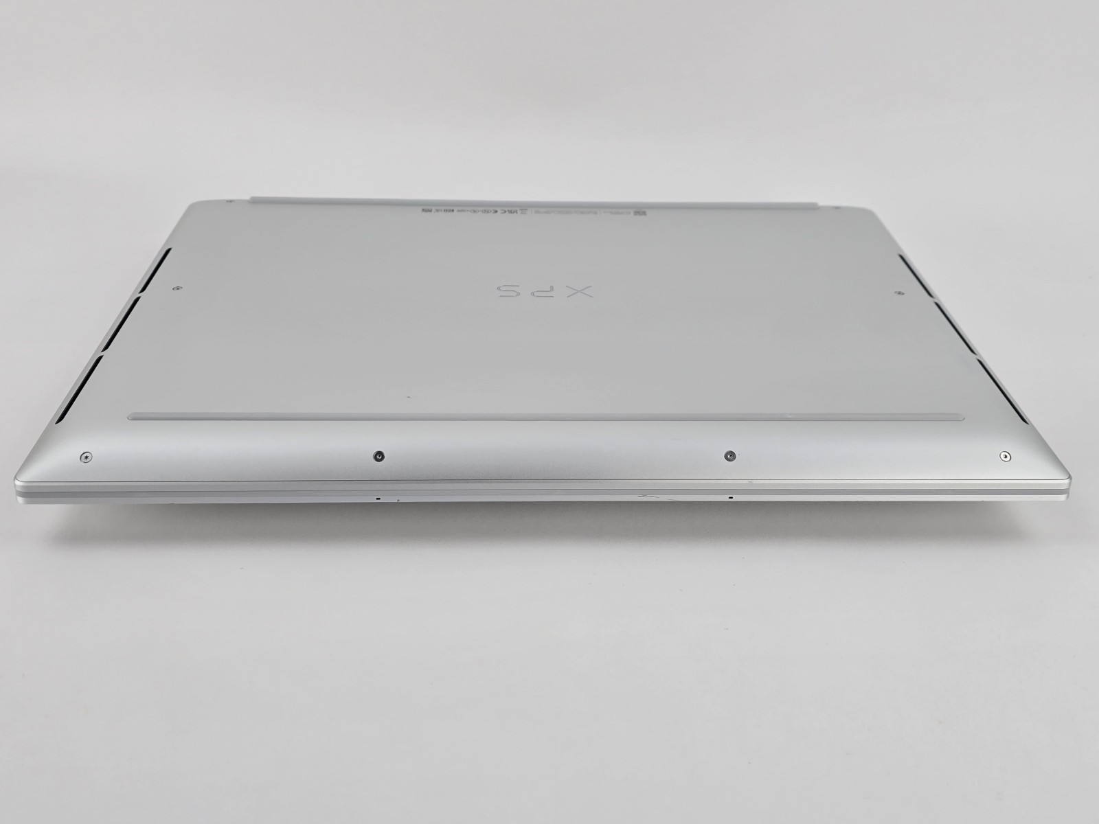 Dell XPS 16 9640 4K OLED TOUCH 2.5 GHz Ultra 9 185H 32GB 1TB SSD RTX 4060 – Good