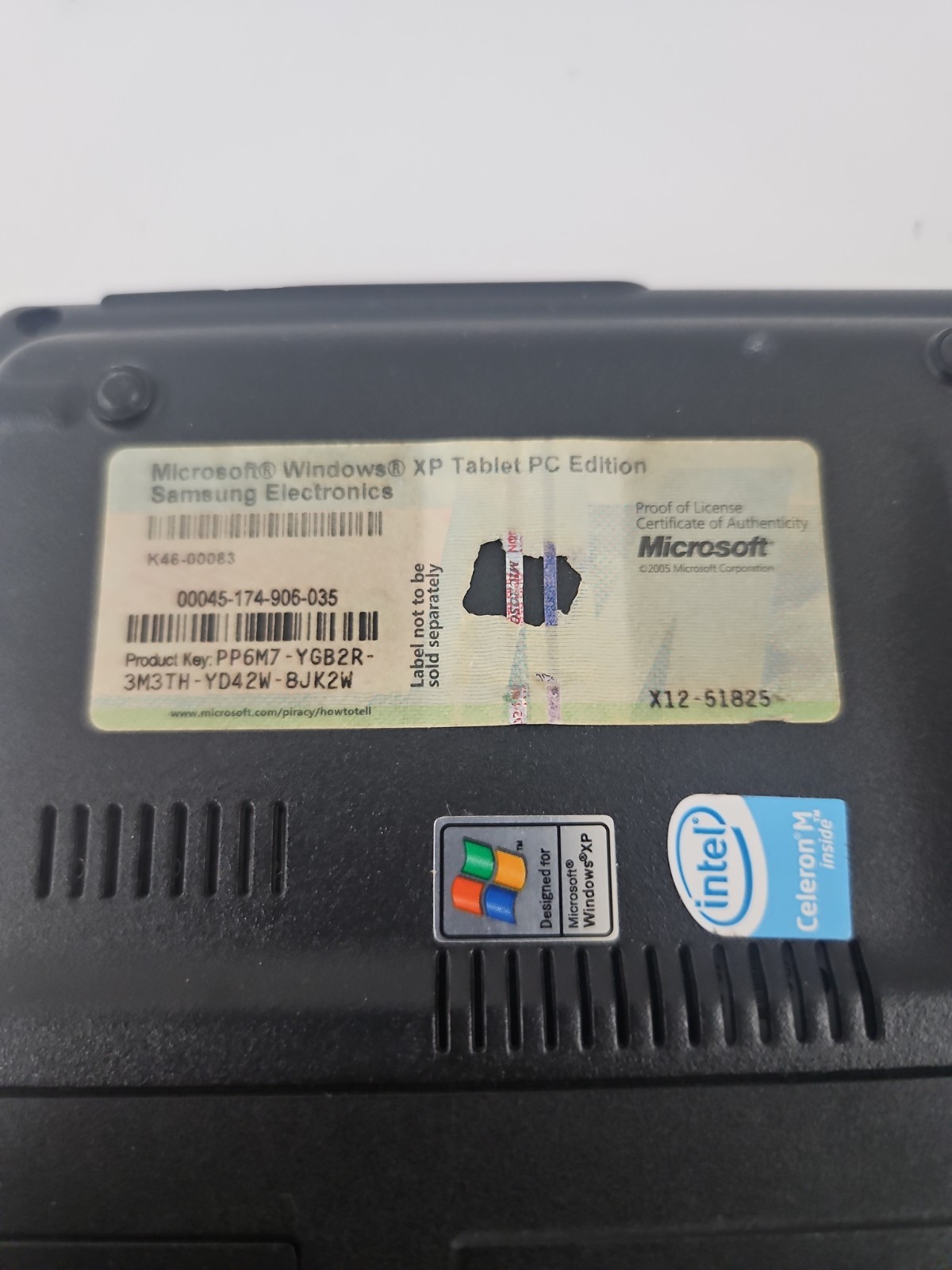 Samsung Q1 Ultra Tablet Handheld Computer Windows – NP-Q1 – No Charger / AS-IS