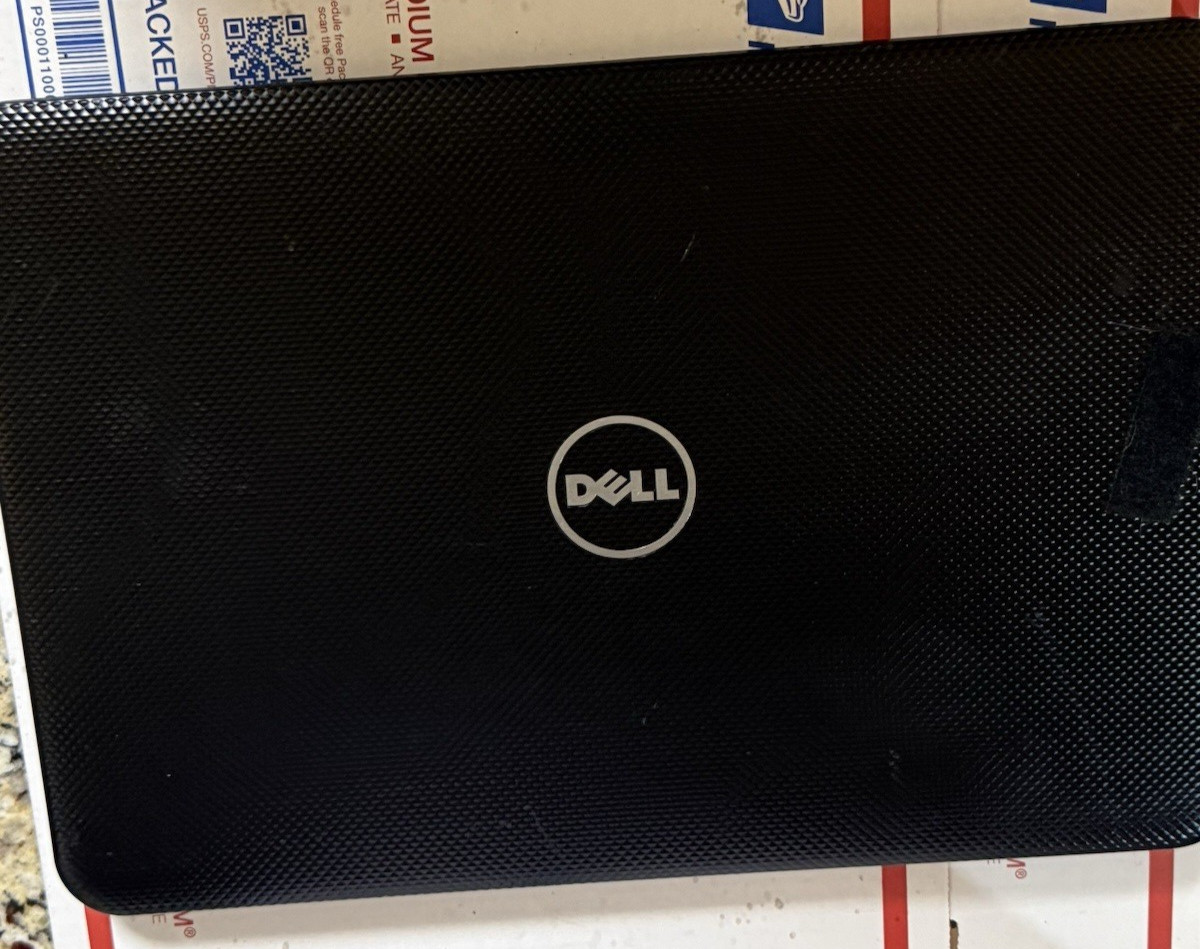 Dell Inspiron 15 3520 15.6″ 12th Gen Intel® Core™ i3-1215U 500 GB 4GB