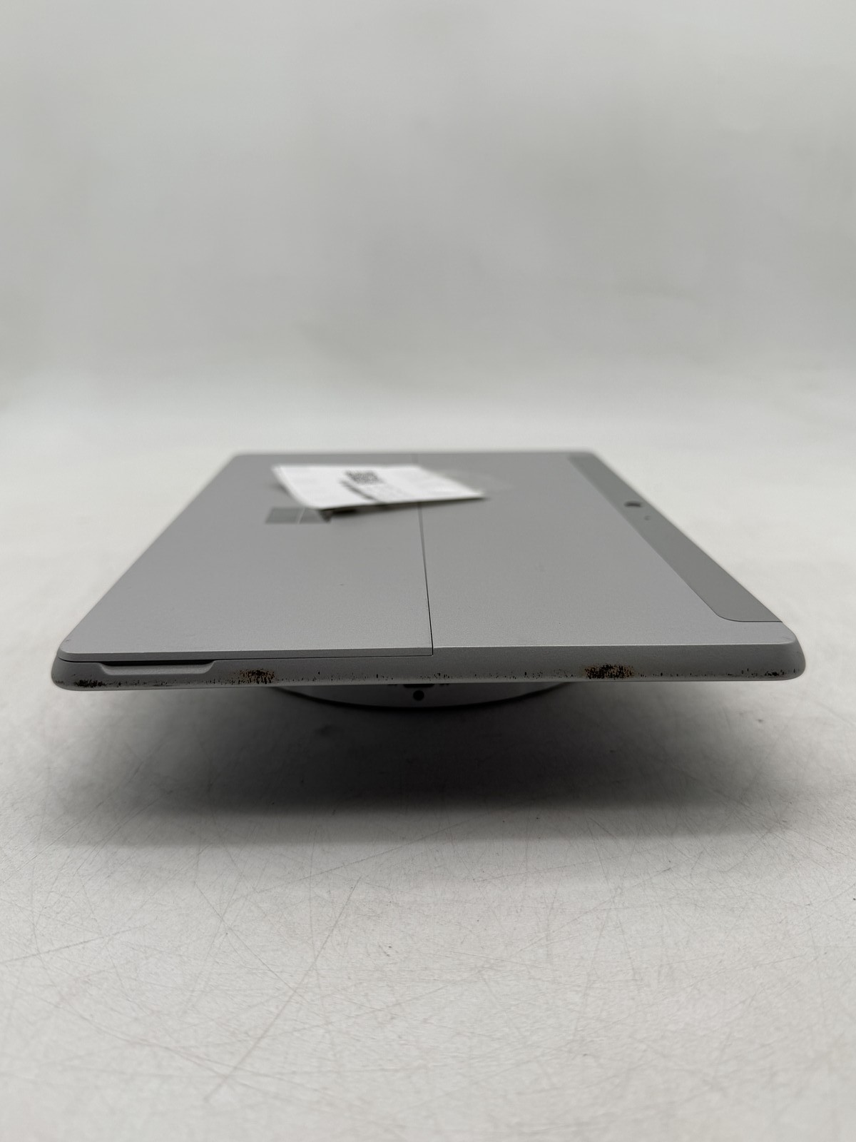 Microsoft Surface Go (3) 10.5in i3-10100Y 8GB 128GB NO OS Read