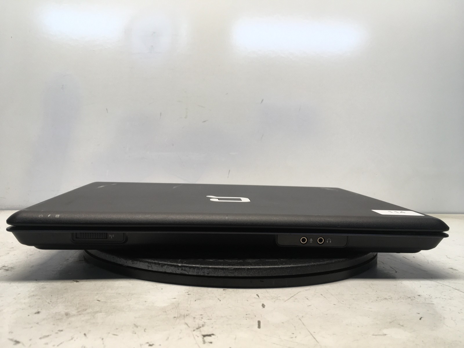Compaq Presario F730US AMD Athlon 64 X2 TK-55 1800MHz 2 GB NO HDD
