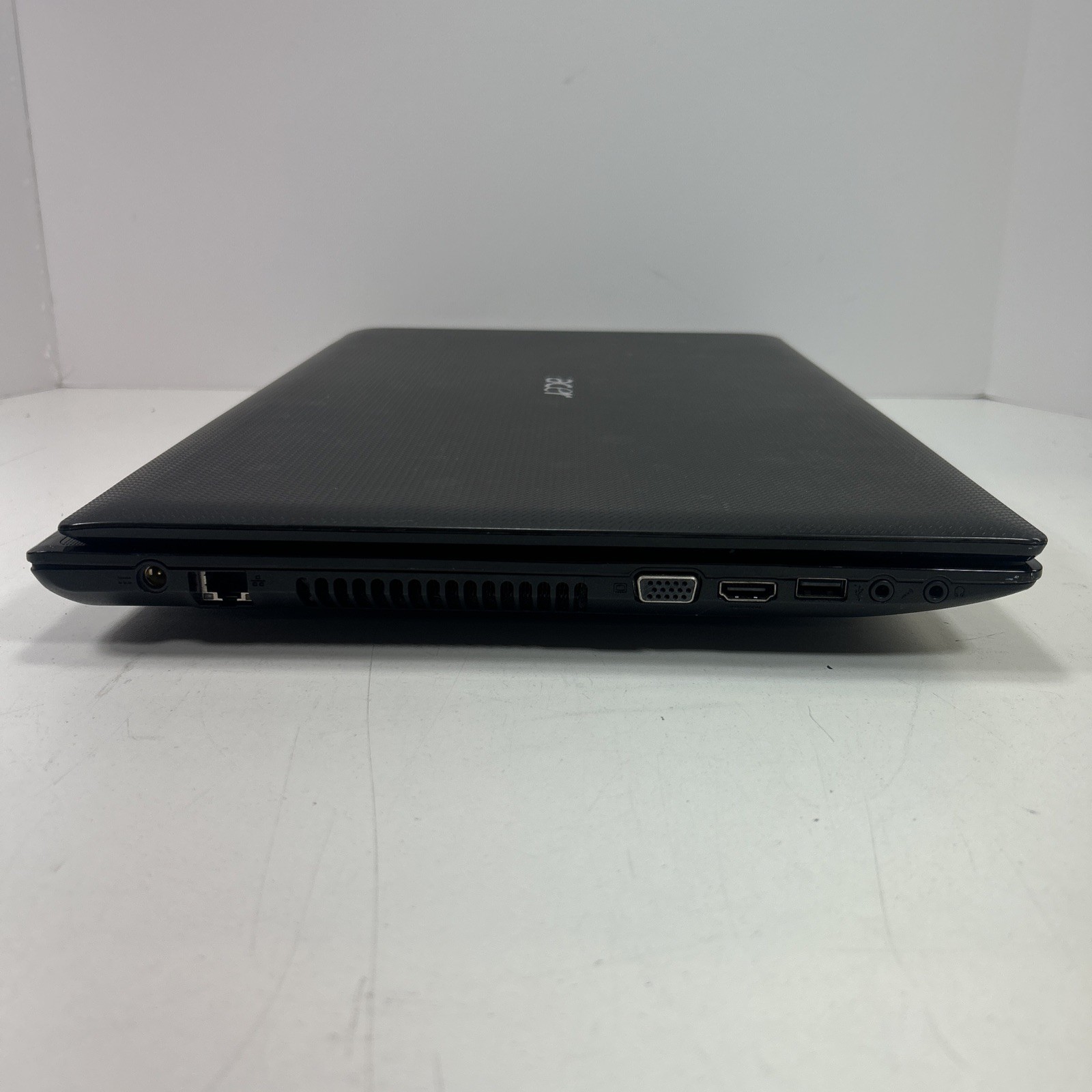 Acer Aspire 7741z 17.3’’ Intel Pentium P6000 3GB Ram 256GB HDD Win 7 Home Prem