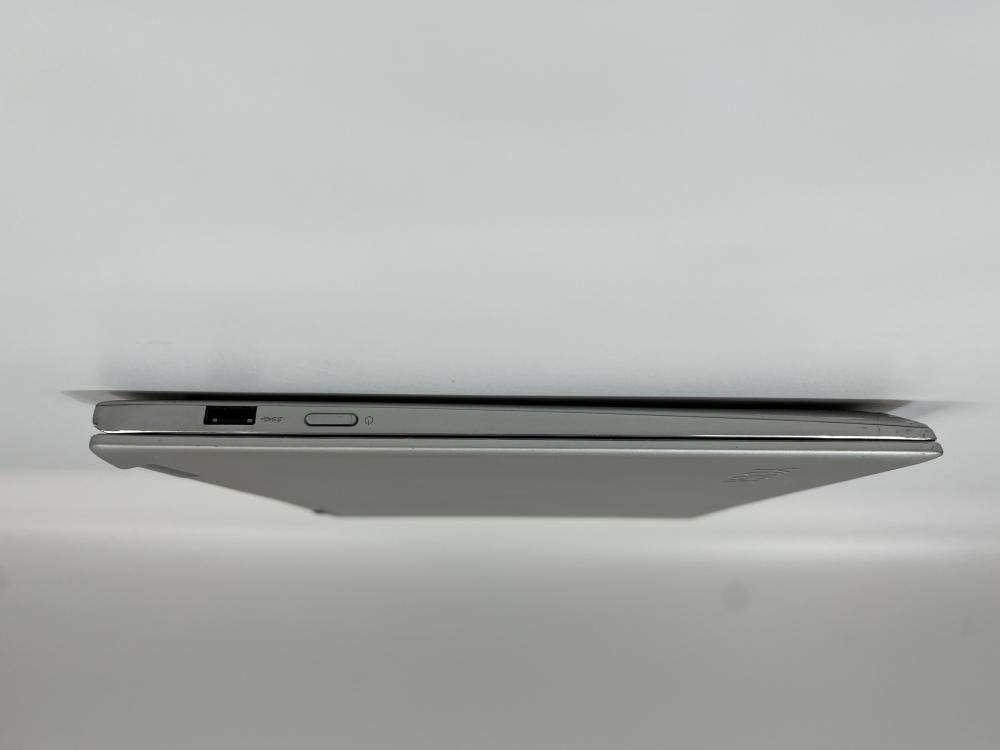 Lenovo YOGA 720-13IKB 256GB, 8GB RAM WiFi 80X6 Silver – Broken
