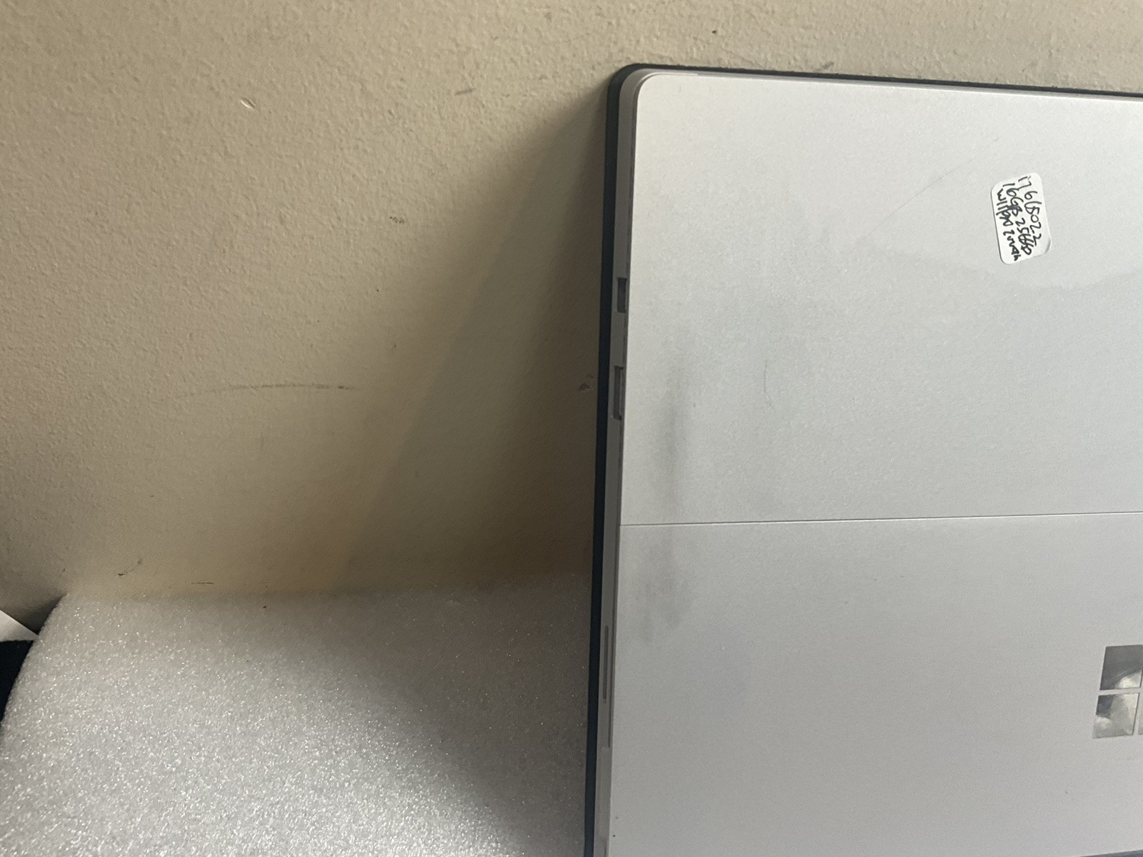 Microsoft Surface Pro 4 i7-6650U CPU @ 2.20GHz 16 GB RAM 256 GB Win 11 Pro #16