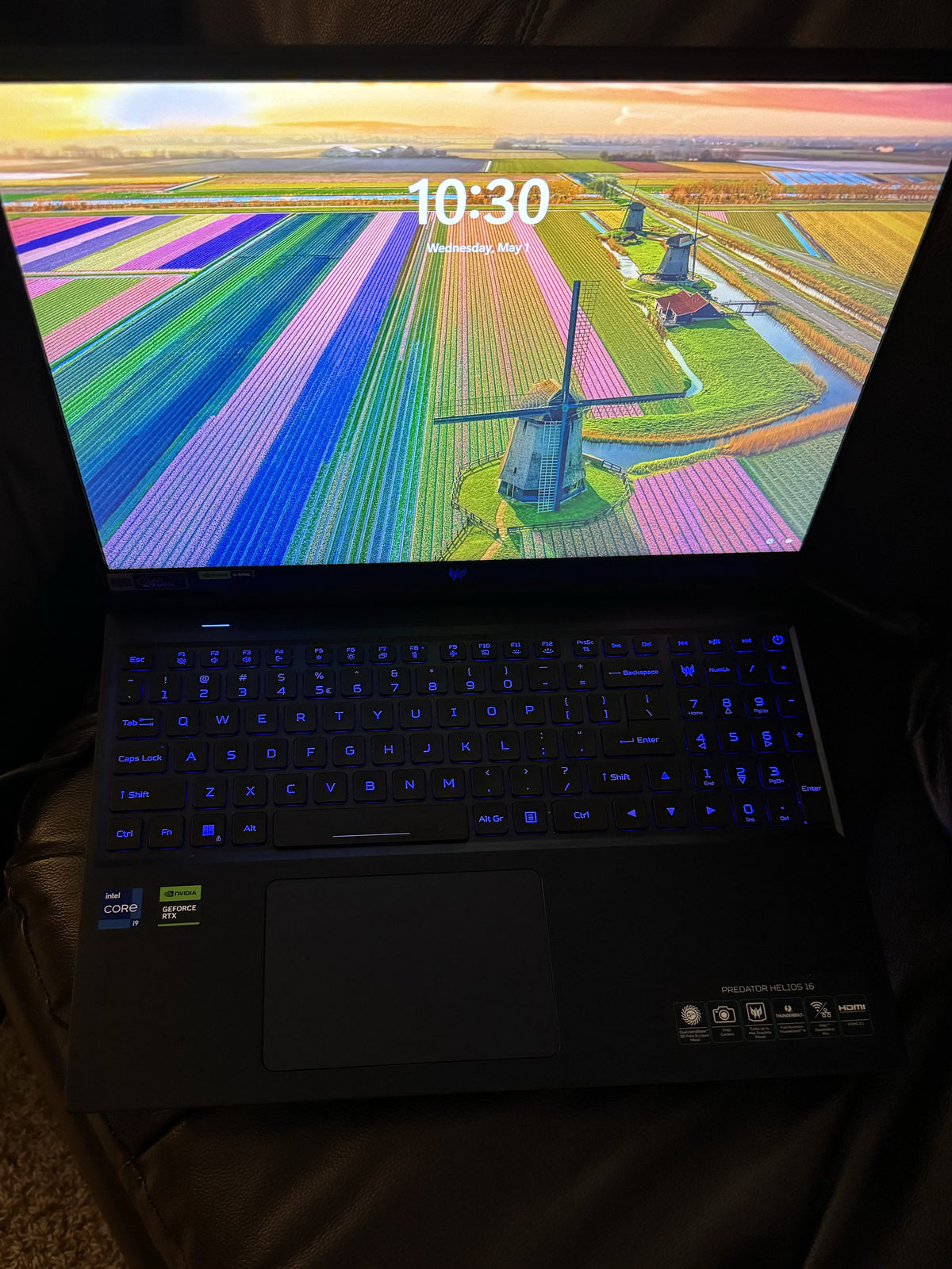Acer RTX 4070 Predator Helios Gaming Laptop 16″ 240Hz i9-13900HX 16GB DDR5 1TB