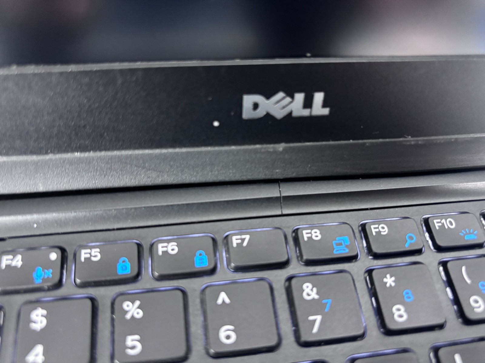 Dell Latitude 5480 – 14″ FHD, 2.6GHz i5, 8GB RAM, 256GB SSD, Windows 11