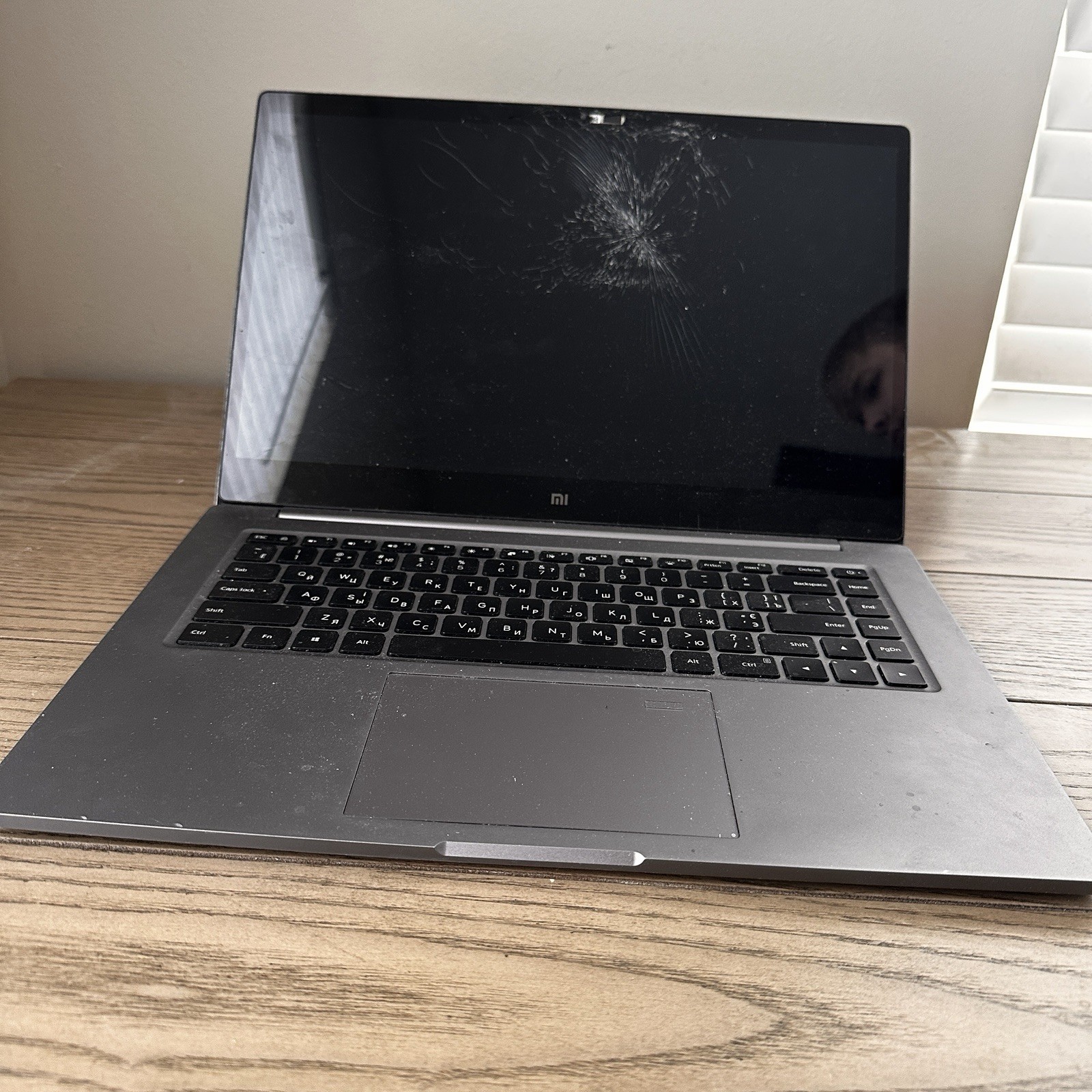 Xiaomi Mi Notebook Pro Laptop NVIDIA GPU Cracked Screen