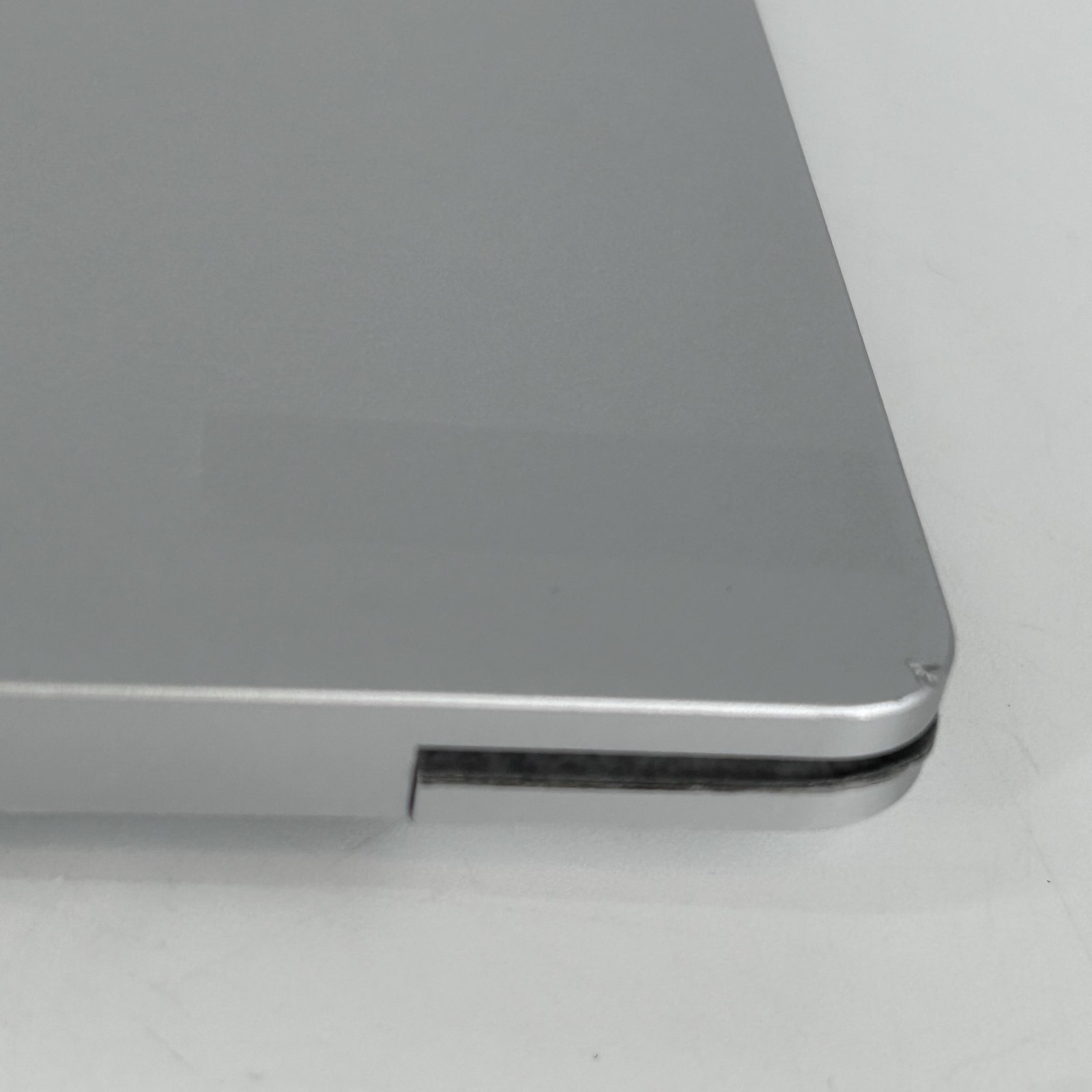 Microsoft Surface Laptop 3 13.5 2K TOUCH i7-1065G7 1.30GHz 16GB 512GB SSD Good
