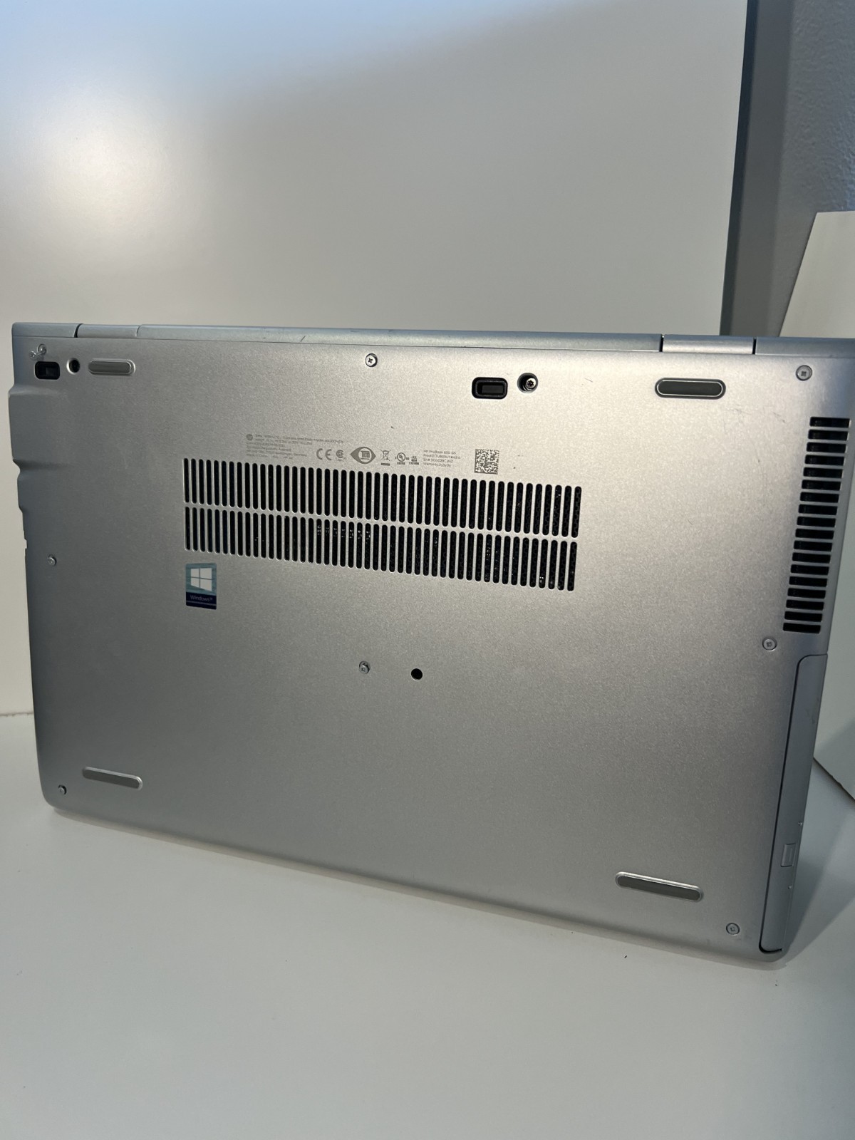 HP ProBook 650 G5 i5-8365U VGA Port NO RAM/SSD