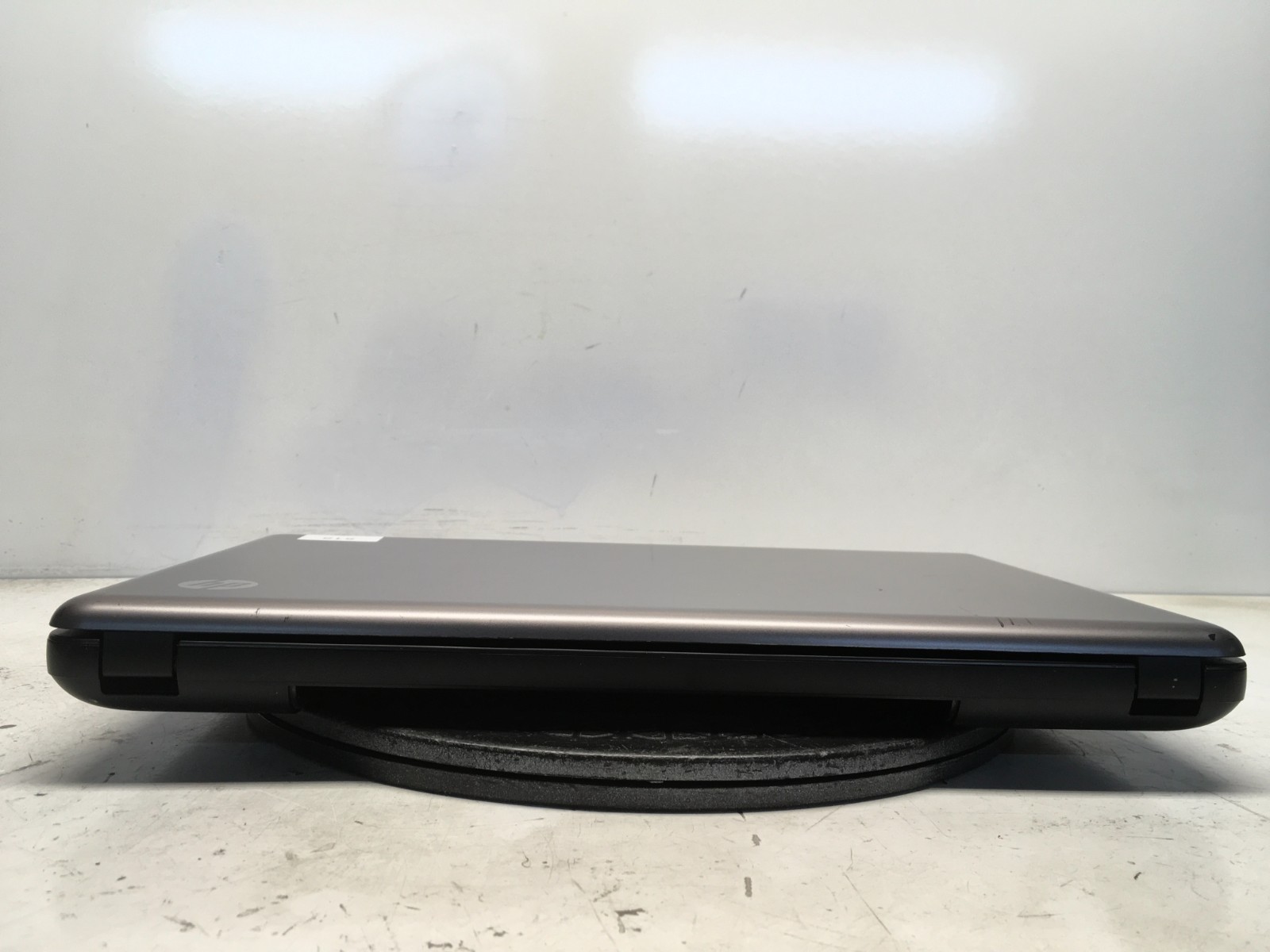 HP 2000-350US Intel Pentium B950 2.1GHz 4 GB NO HDD