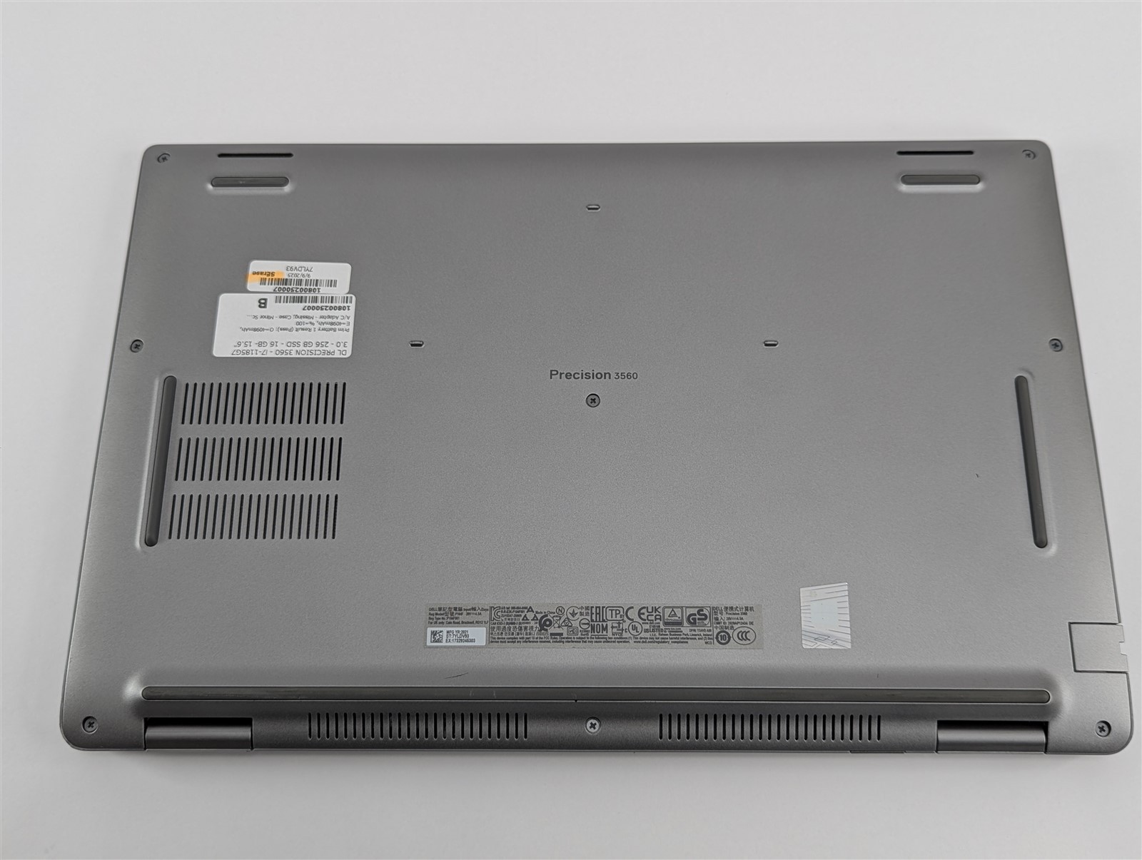 Dell Precision 3560 15.6” i7 1185G7 16GB 256GB SSD Quadro T500 Laptop