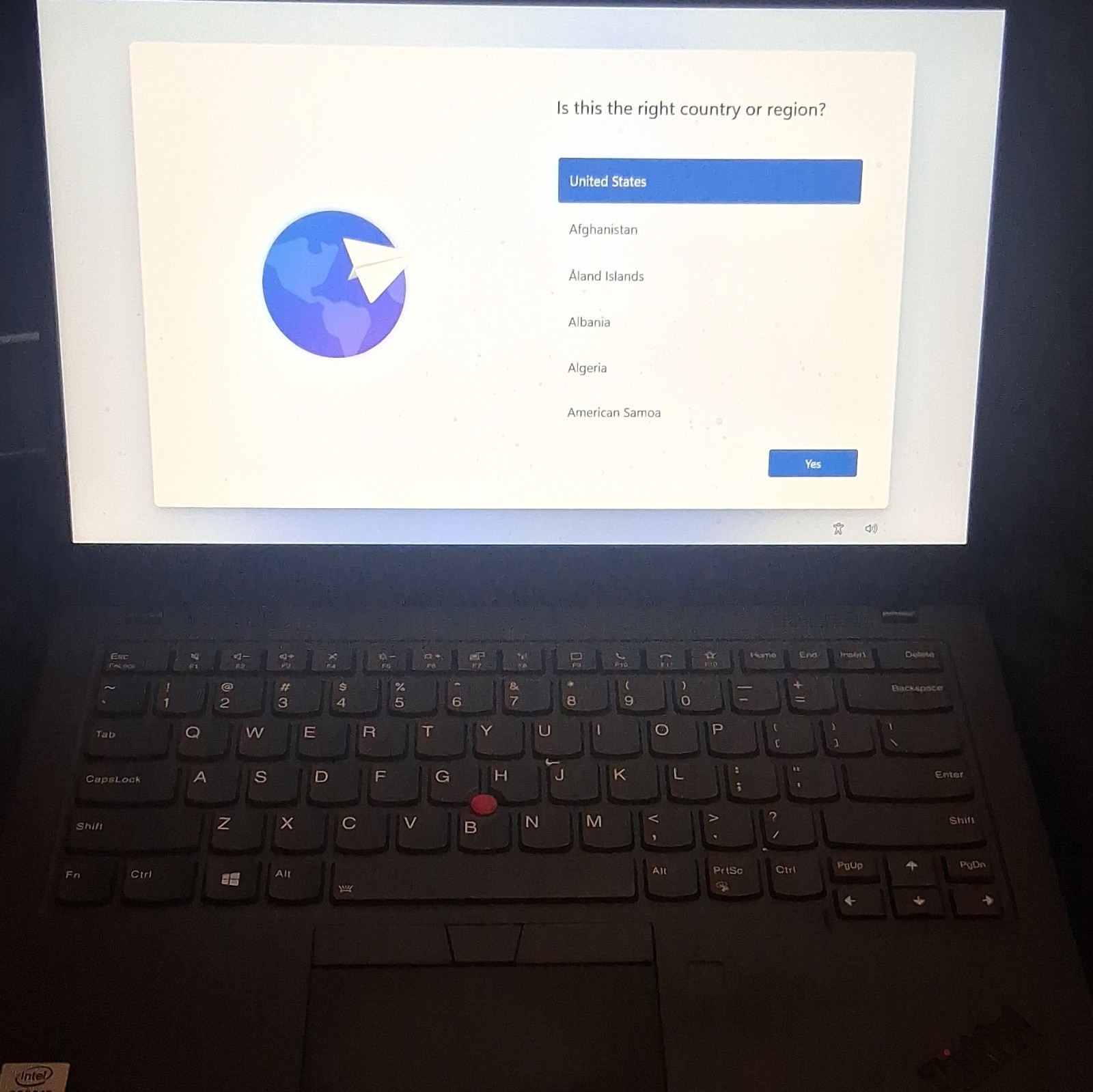 Lenovo ThinkPad X1 Carbon Gen 8 14″ i5 16GB 512GB SSD FHD Black 2020