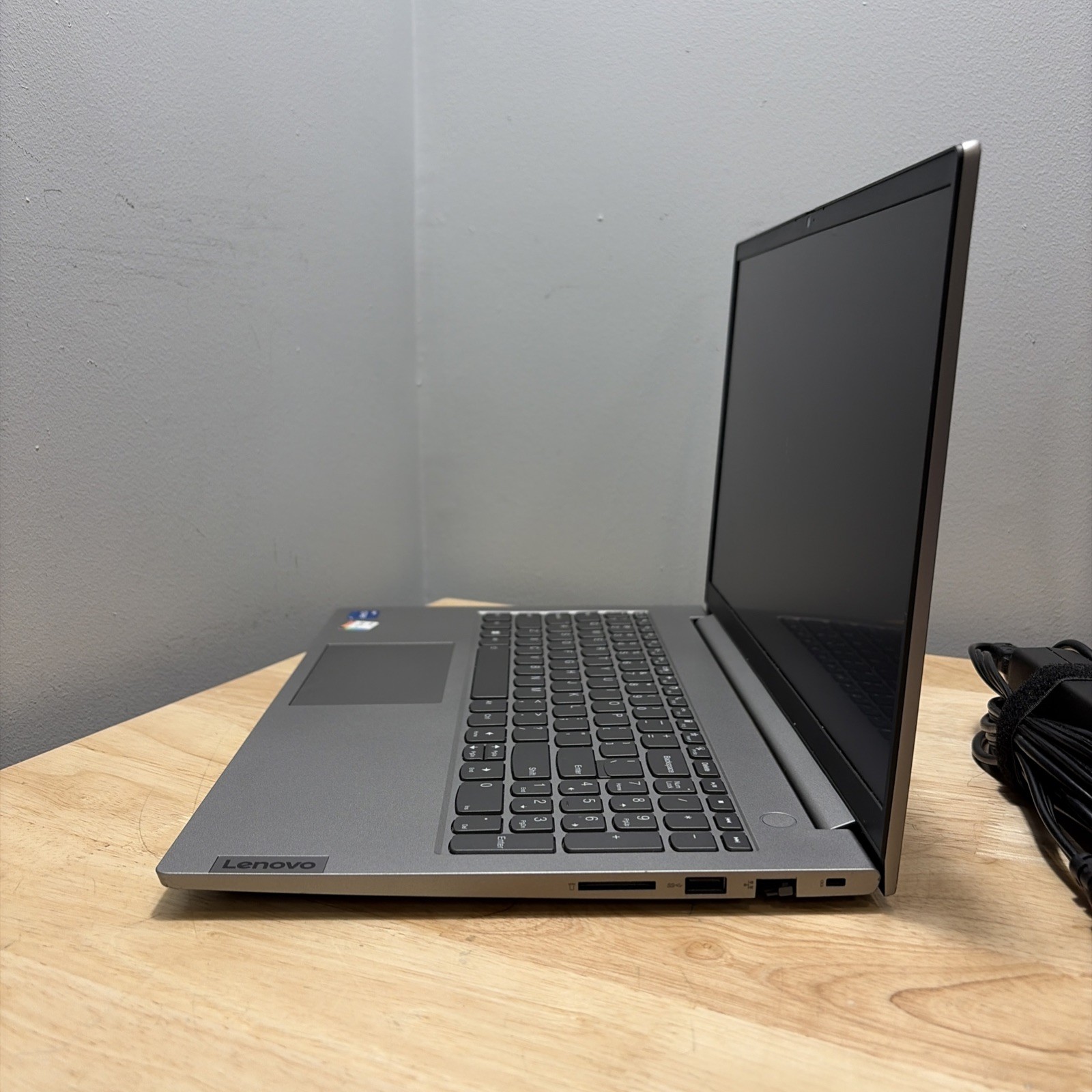 Lenovo ThinkBook 15 G4 IAP Core i5-1235U 1.3GHZ 8GB 512GB SSD, WiFi W11 Cord