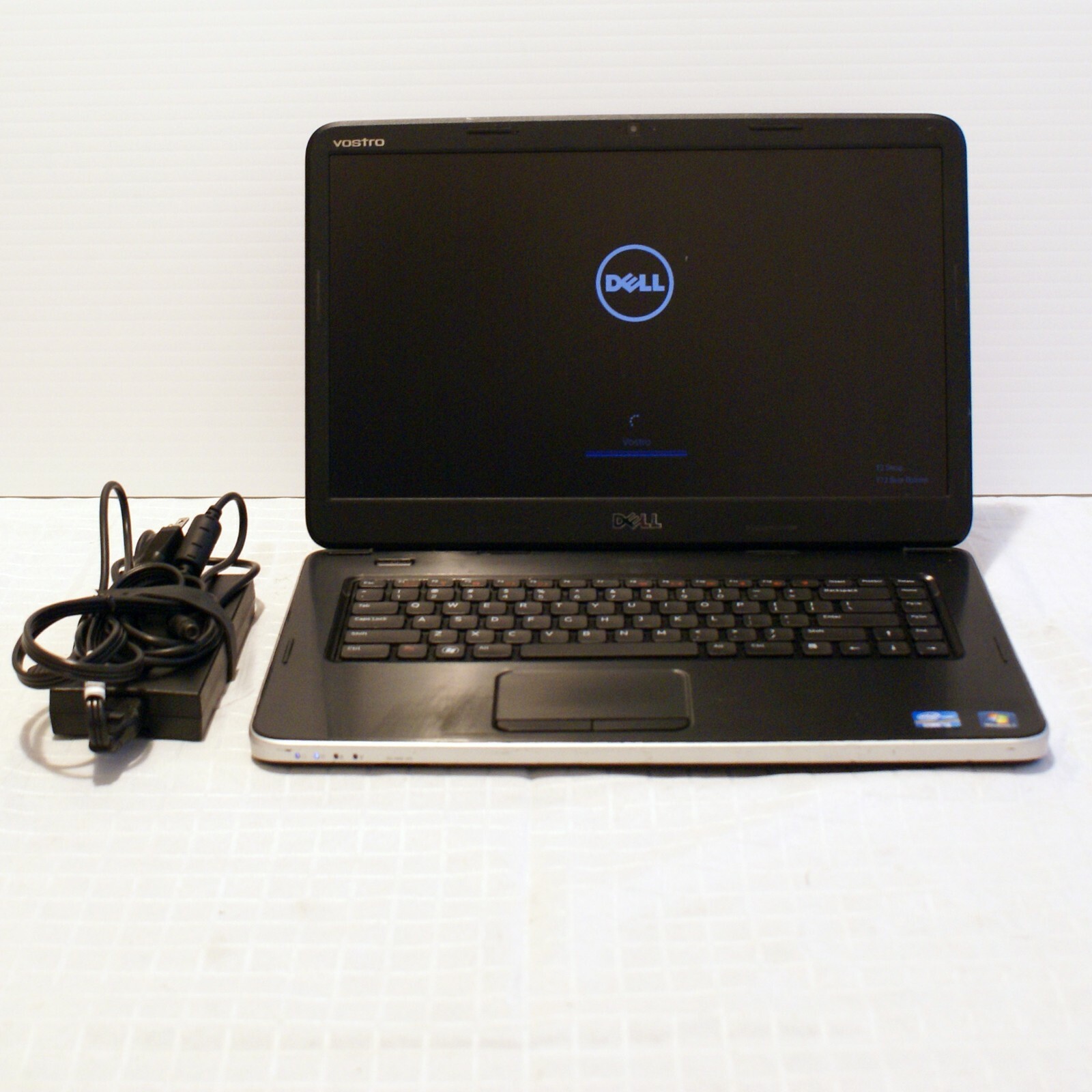 Dell Vostro 2520 – Intel i3-2328m 2.2Ghz 4GB 250GB Windows 10 Home Ac Adapter
