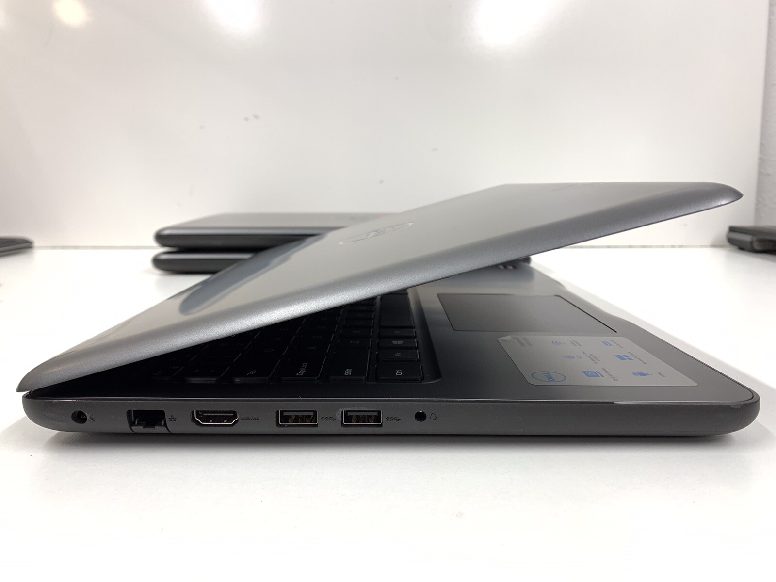 Dell Inspiron 5565 AMD A9 7th Gen, 5 Compute Cores | 8GB RAM, NO HDD | #T238