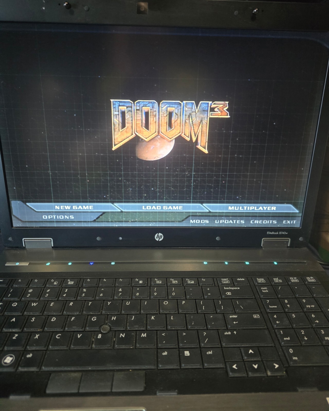 HP Elitebook 8740W 1TB Hard drive Win XP w/game cont. + recovery disc.