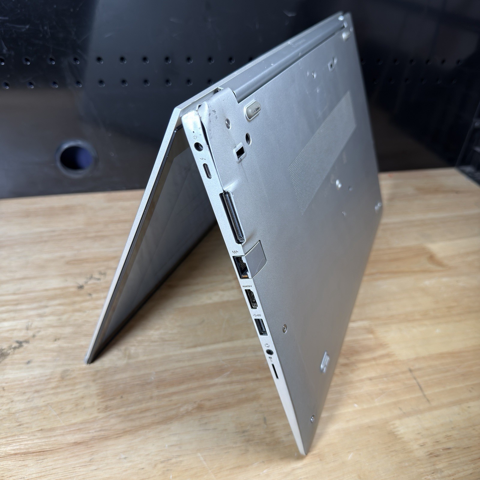 HP EliteBook 850 G5 15.6″ Core i7-8550U 1.80GHz 12GB SSD 256GB SSD W11P