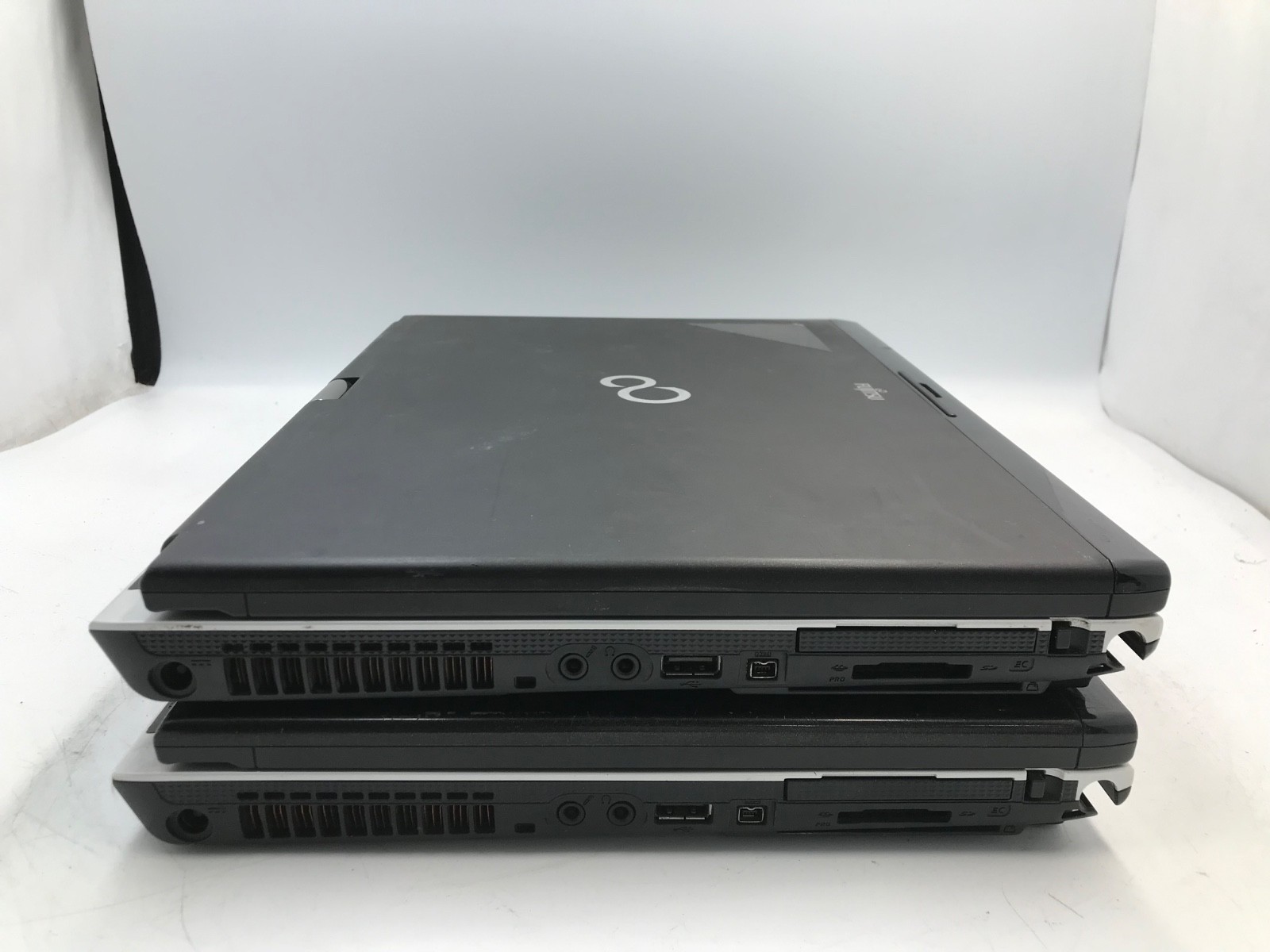 Lot of 2 Fujitsu LifeBook T900 Intel Core i5-520M 13″ – BOOT/Various Issues -MZ