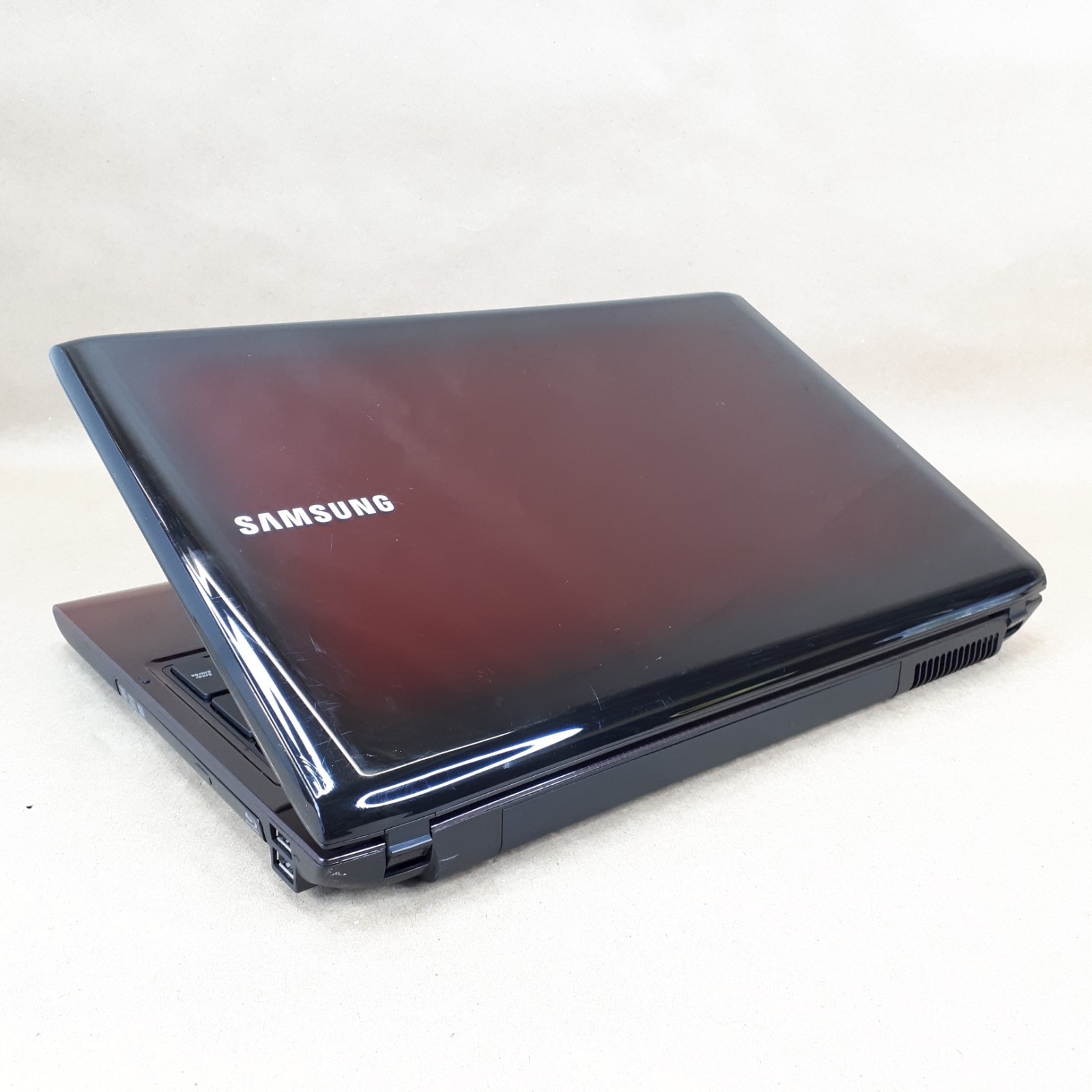 Samsung R580 15.6″ Laptop i5-1st Gen 2.53GHz NVIDIA 4GB RAM 500GB Win7HP H4064