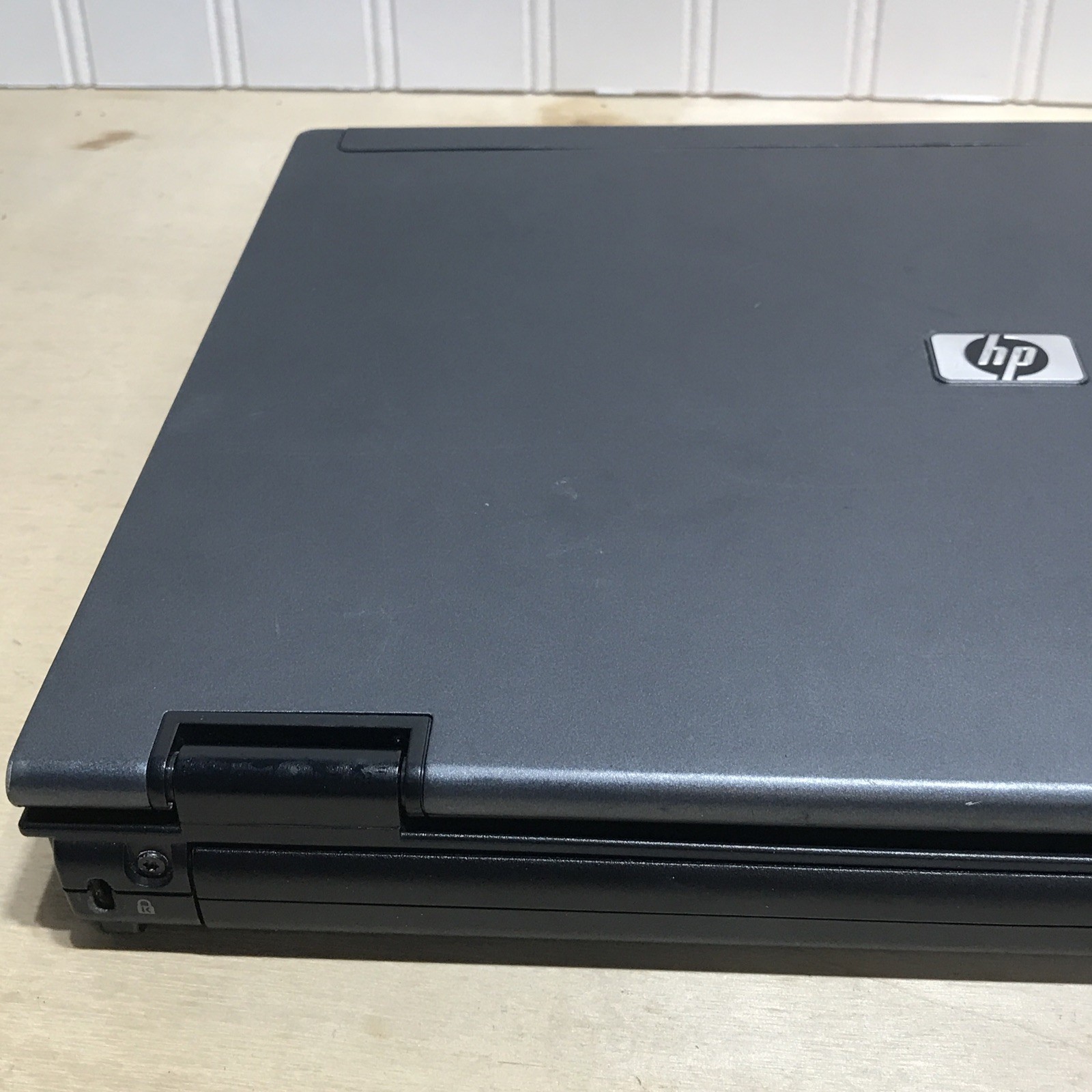 VTG HP Compaq nc6400 14″ Laptop Intel Centrino Duo XP Untested