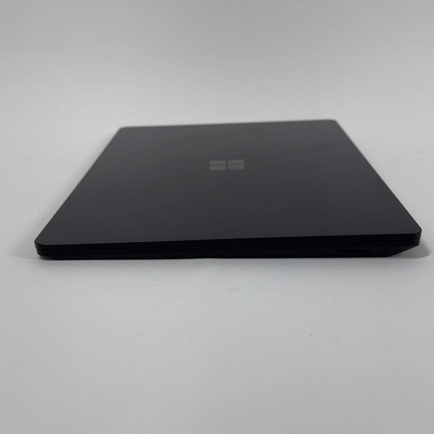 Microsoft Surface Laptop 5 13″ i7-1265U 2.7GHz 16GB RAM 256GB SSD WIN 11 PRO