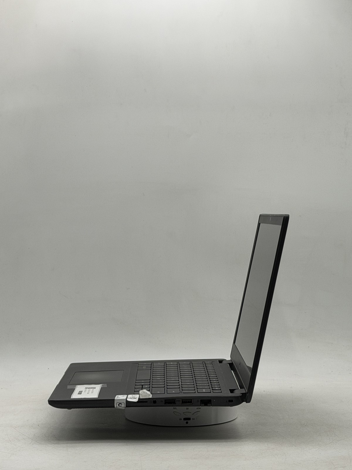 Dell Latitude 3410 14″ i7-10510U 8GB 256GB No OS READ