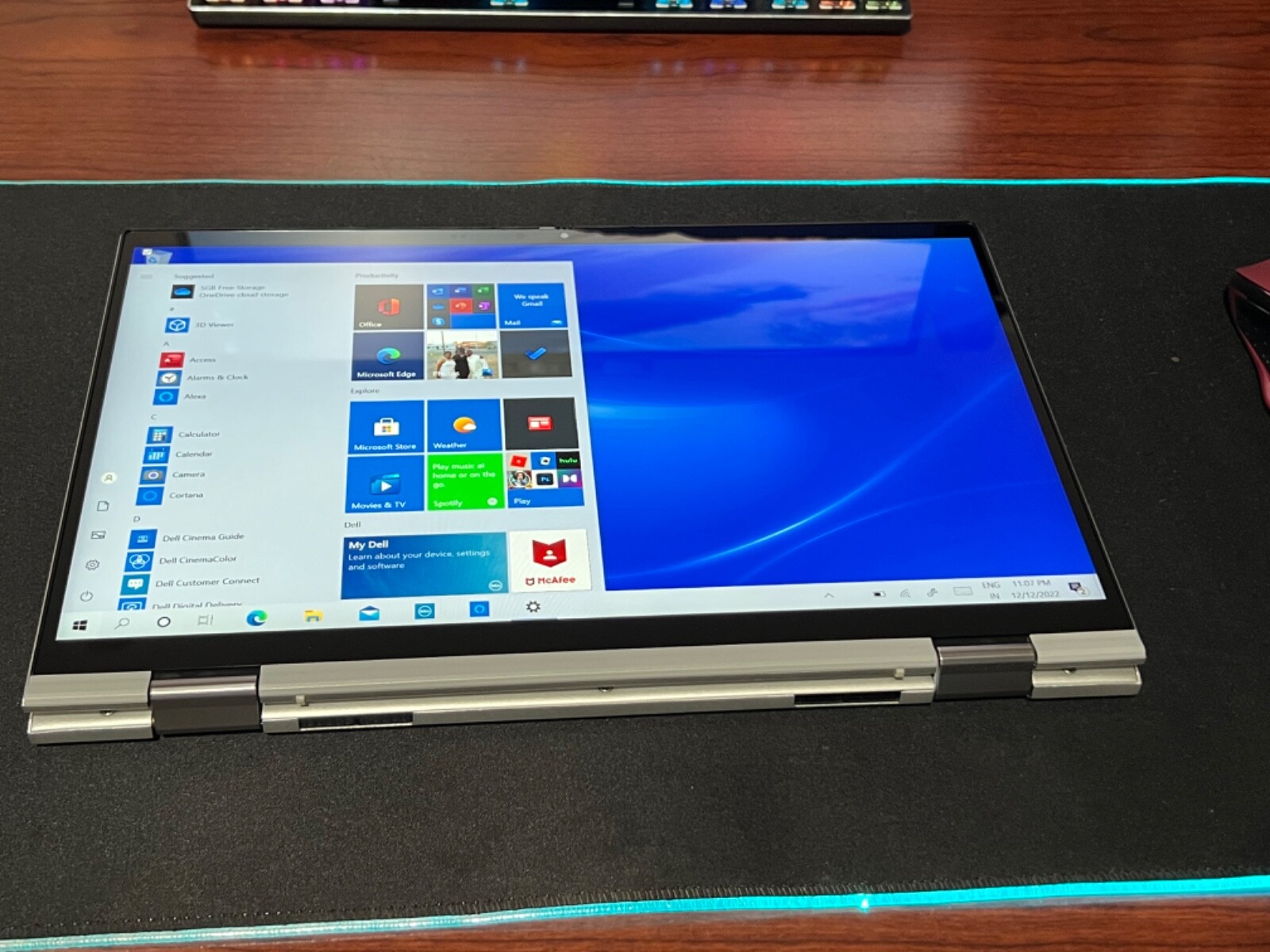 DELL inspiron 7306 2 – 1 13.3 Touchscreen 11th Gen i5-1135G7 8GB RAM 512GB SSD