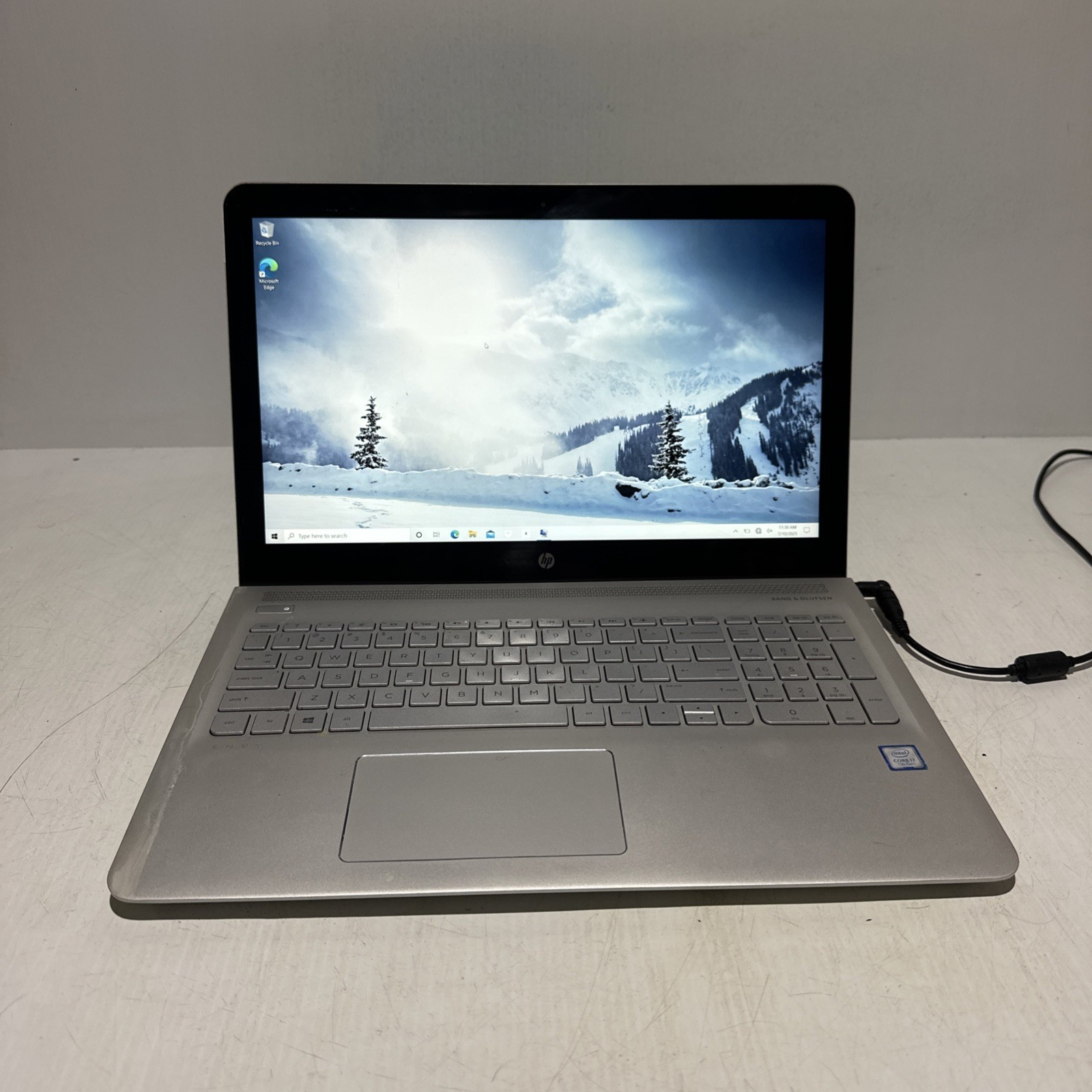 Hp Envy 15″ Notebook i7-7500u 8gb Ram 256gb SSD Windows 10 Home