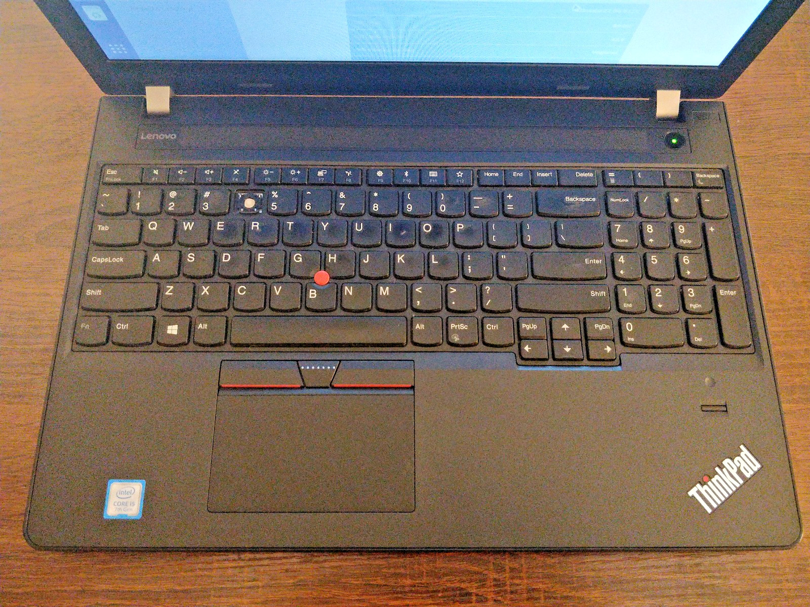 Lenovo ThinkPad E570 Intel i5-7200U 8GB RAM 500GB HDD 15.6″ LINUX Laptop