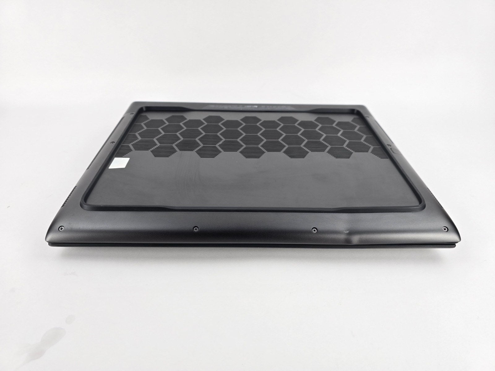 Alienware M16 R1 16″ Ryzen 9 7845HX 16GB 1TB RTX 4080 – For Parts – AS-IS