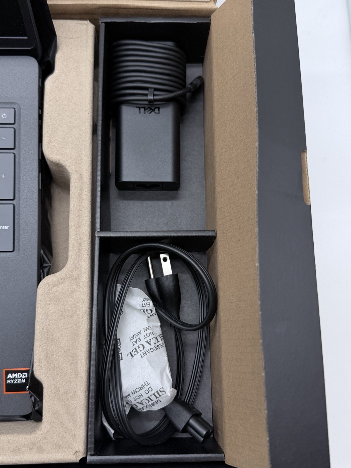 Dell Pro 16 PC16255 16″ Notebook – Full HD Plus -AMD Ryzen 5 256 GB 1GBG (4THRP)