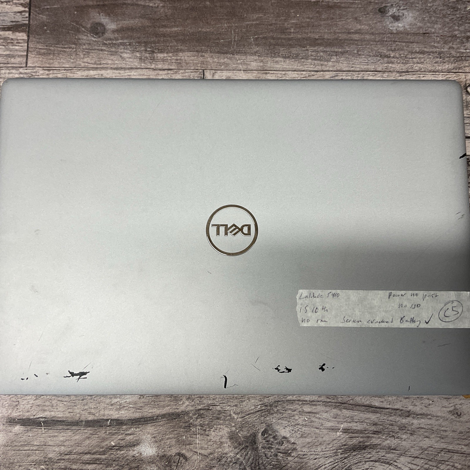 Dell Latitude 5410 / i5 10th Gen / No POST / Cracked Screen / No SSD / C5