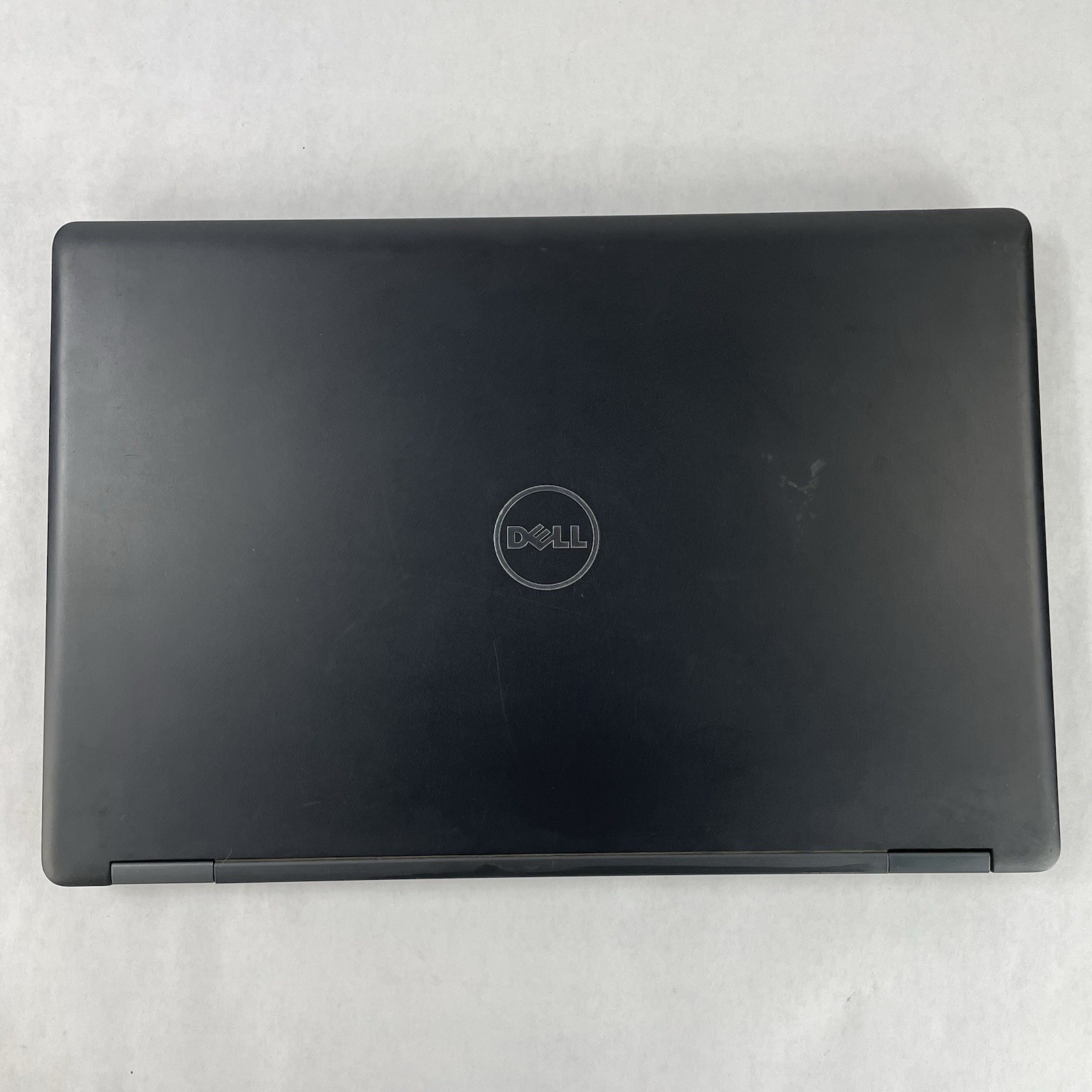 Dell Latitude 5580 15.6″ i5-7300U 2.6 GHz 8 GB RAM No SSD/OS/AC – Bad Back Edge