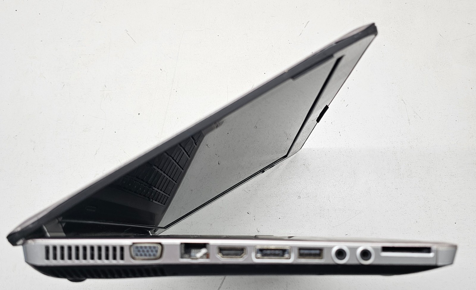 HP Pavilion DV6-3225DX 15.6″ Laptop Intel Core i3-370M 2GB Ram NO HD/OS (FL)
